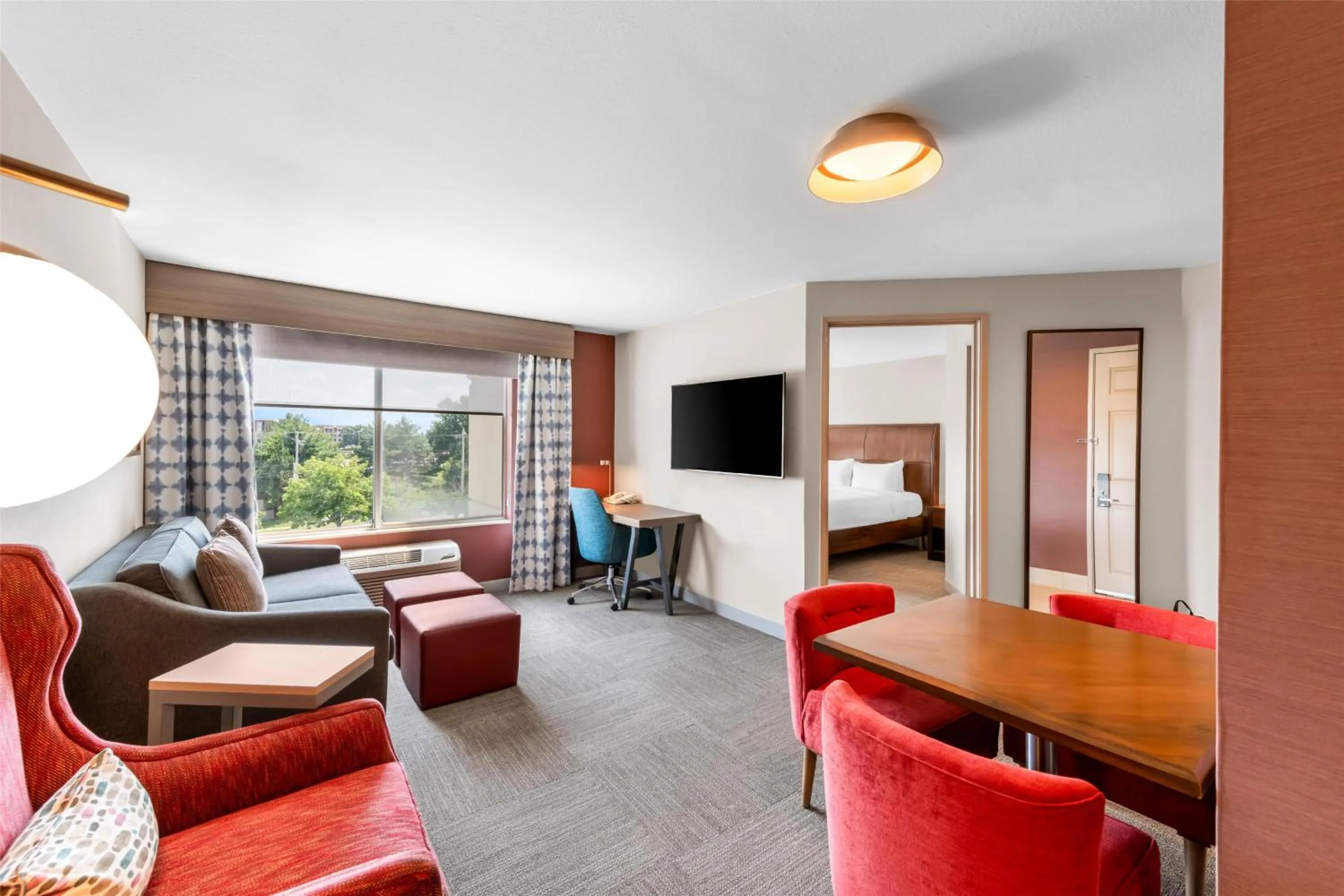 One-Bedroom King Suite with Sofa Bed in Hilton Garden Inn Overland Park