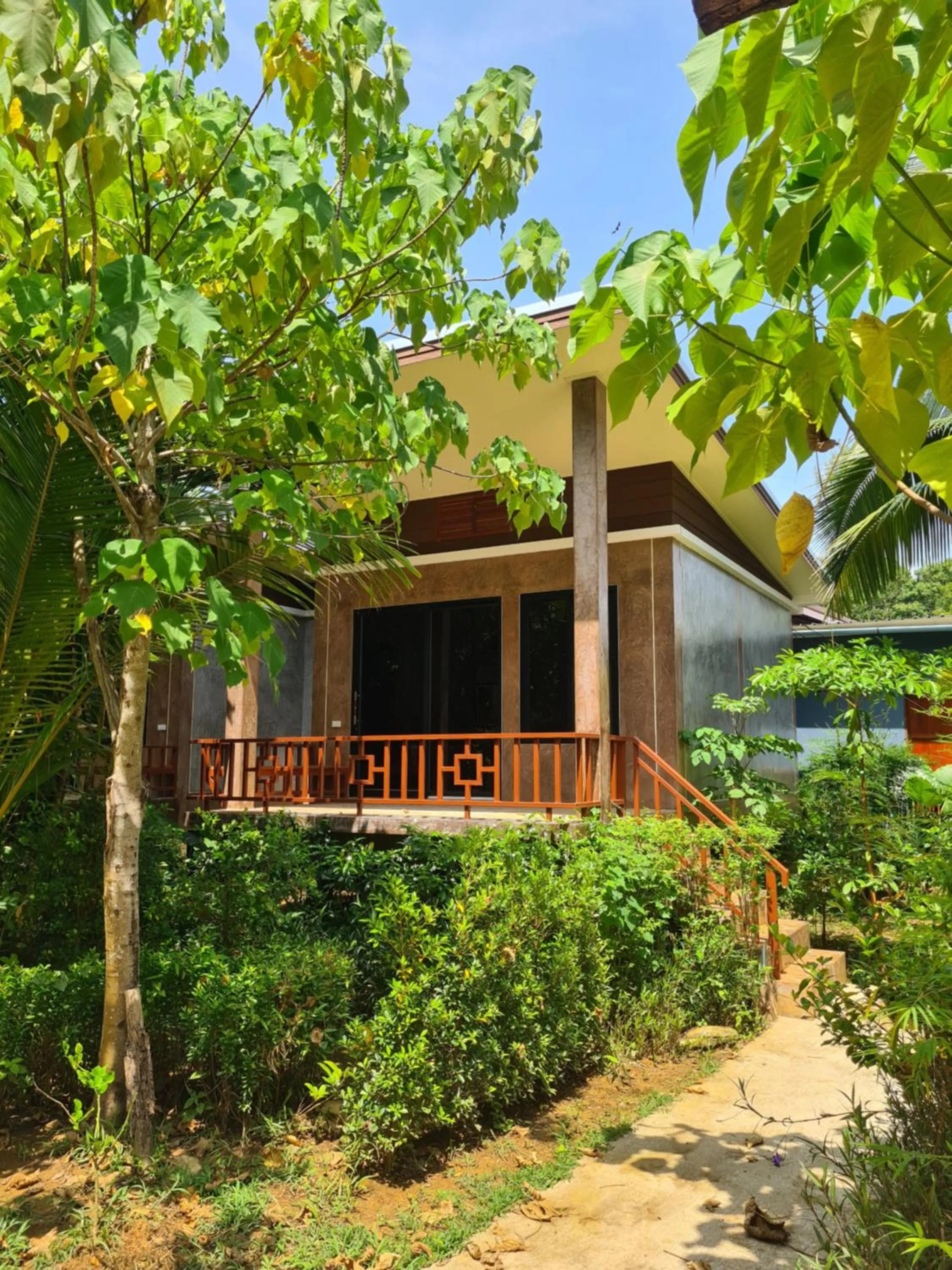 Family Bungalow in Lanta Pearl Beach Resort