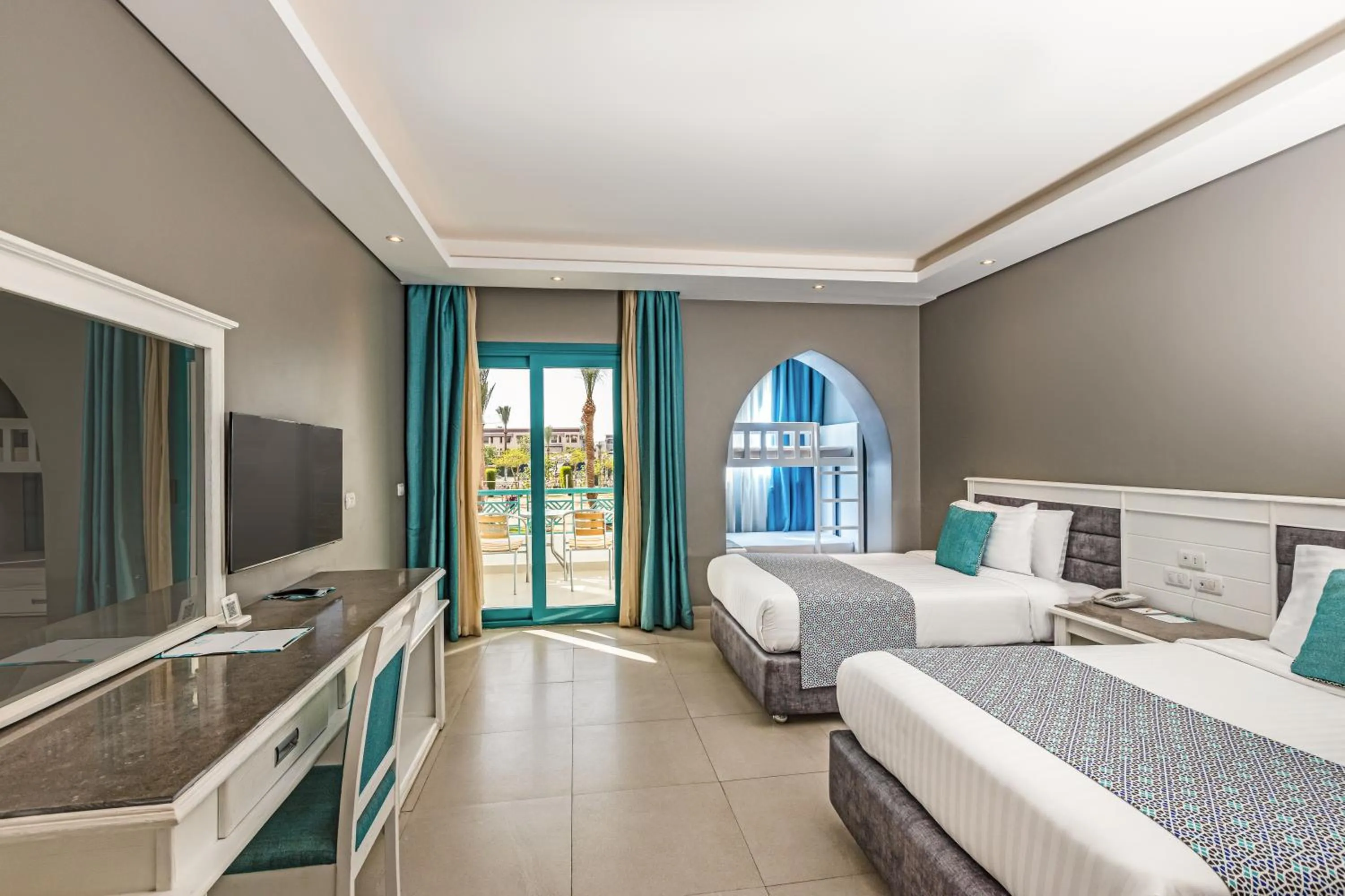 Family Room with Bunk Bed in Sunrise Garden Beach Resort