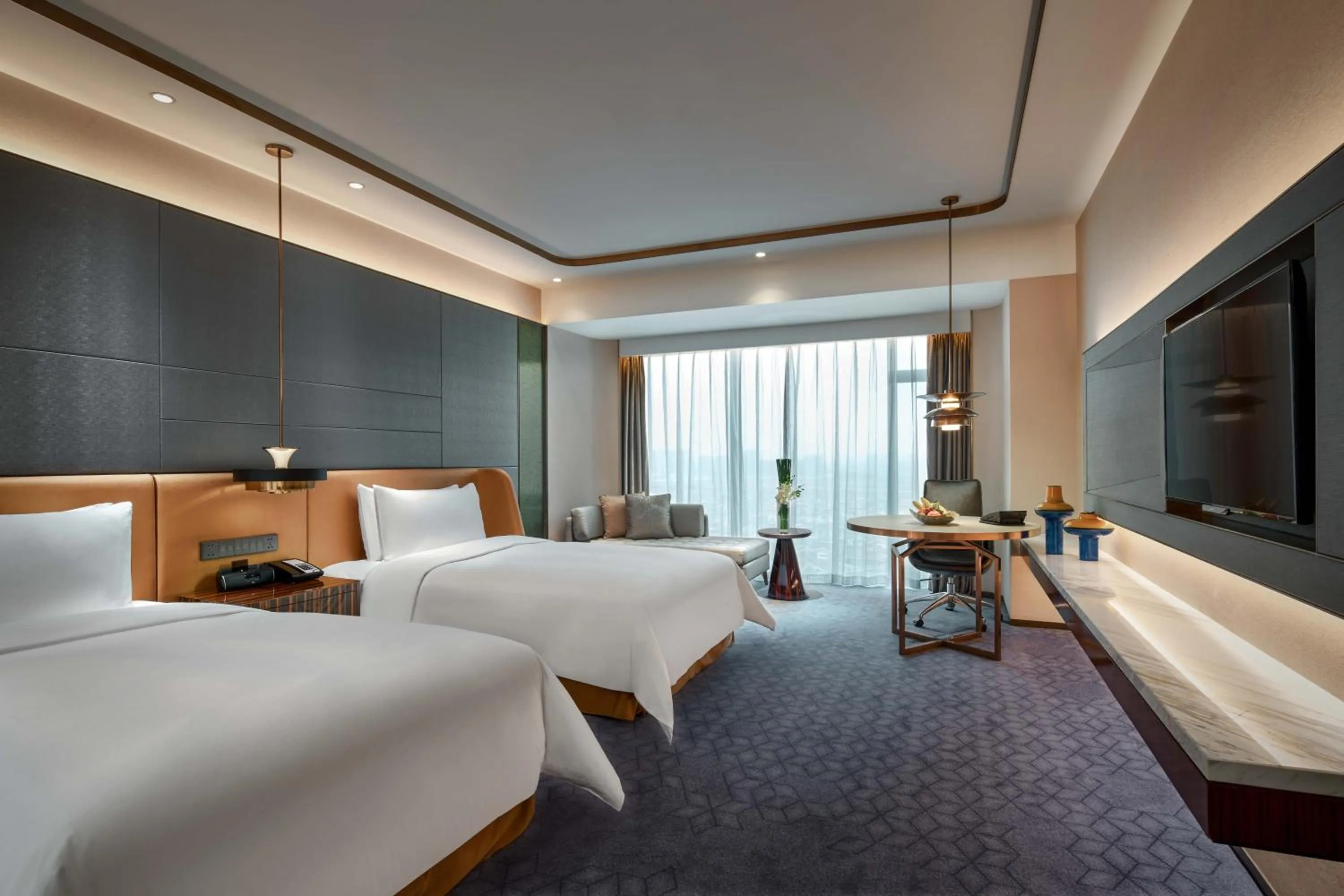 Grand Deluxe Twin Room in Primus Hotel Shanghai Hongqiao