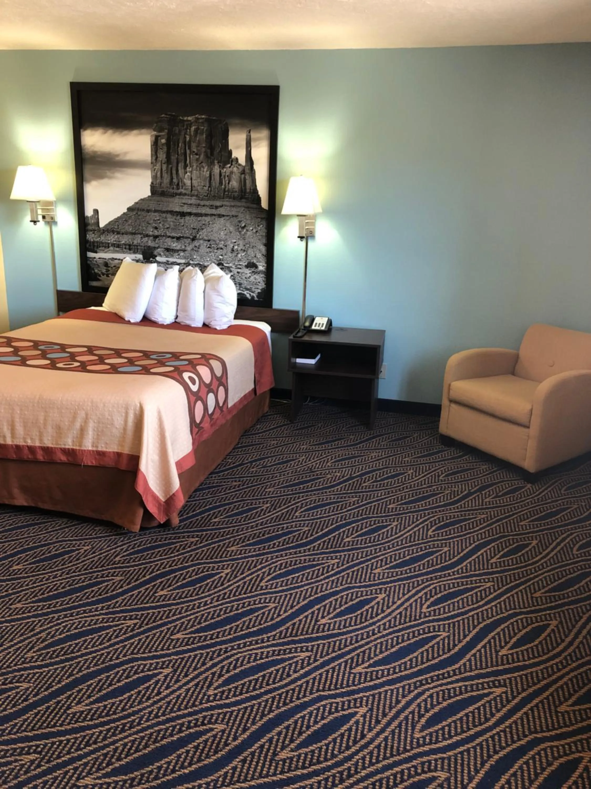 King Studio Suite - Non-Smoking in Super 8 by Wyndham Cedar City