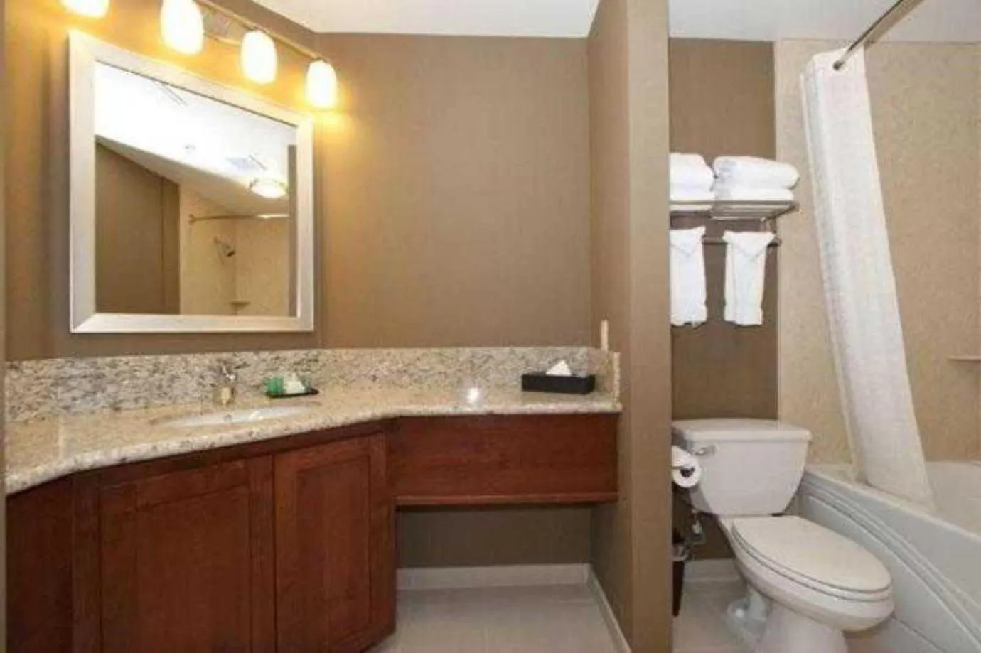 Mini Suite - Disability Access in Hotel Med Park, an Ascend Collection Hotel