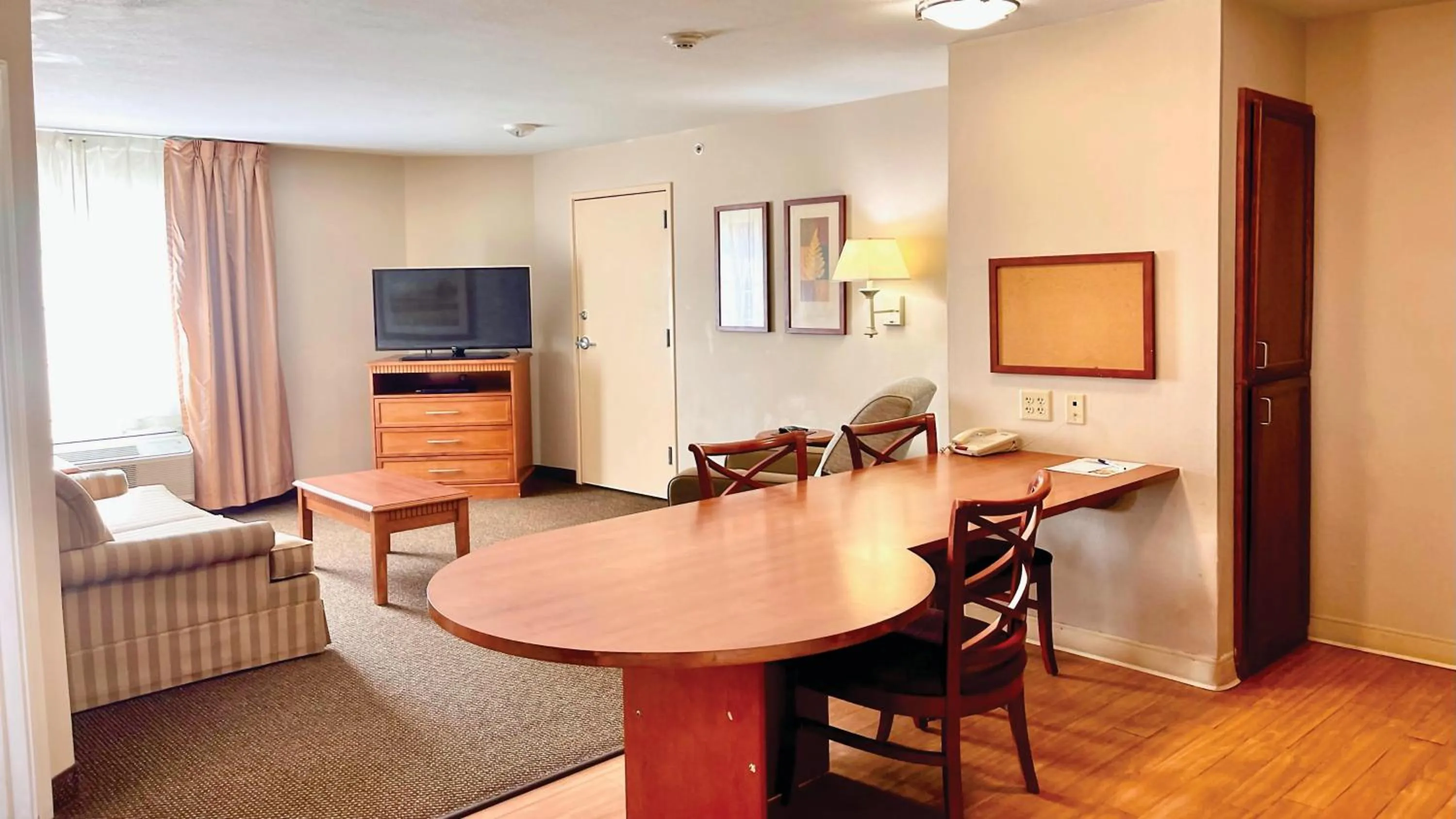 One-Bedroom King Suite in Candlewood Suites San Antonio NW Near SeaWorld by IHG