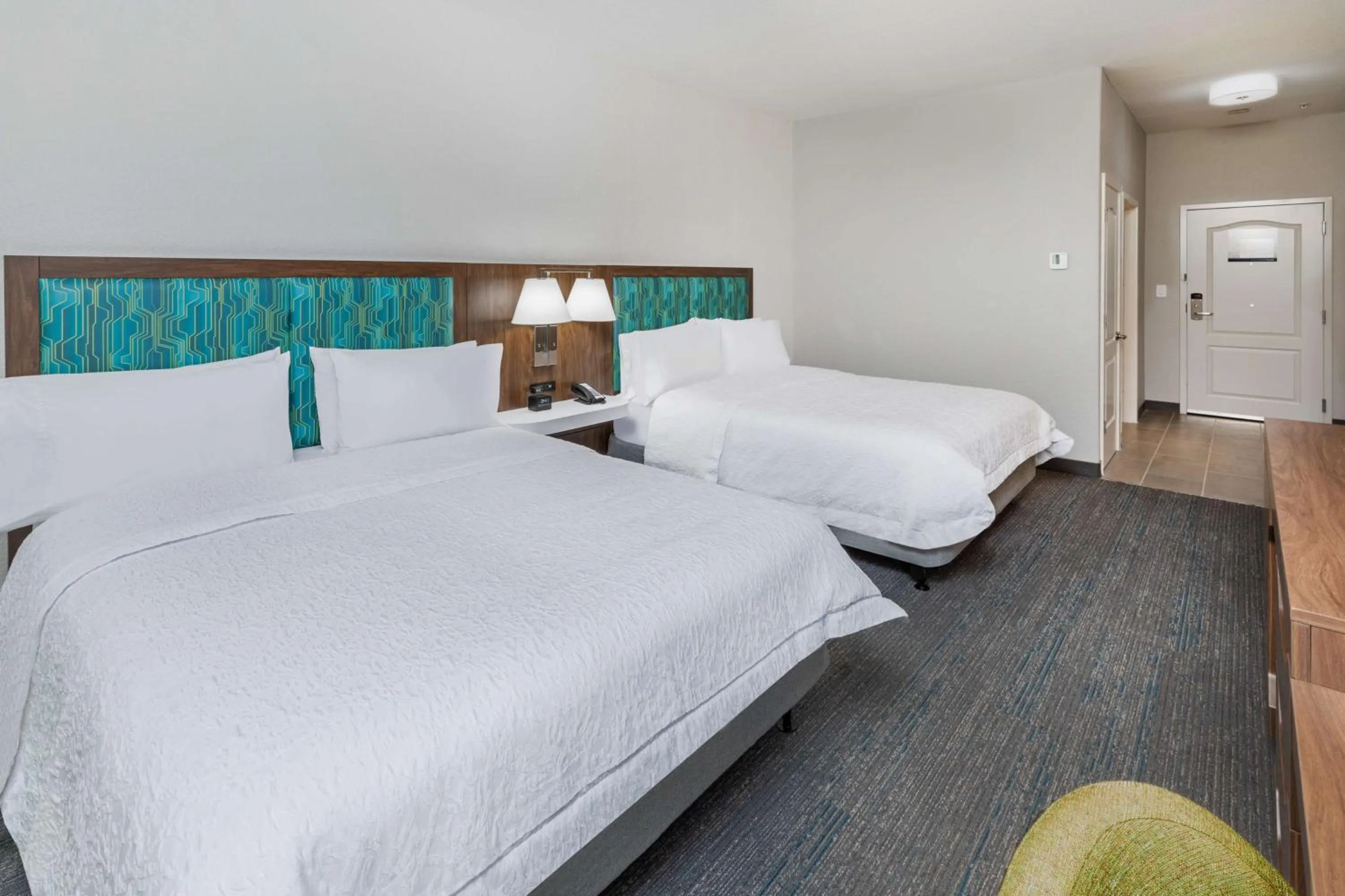 Queen Room with Two Queen Beds - Mobility and Hearing Access/Non-Smoking in Hampton Inn & Suites Dallas I-30 Cockrell Hill, Tx