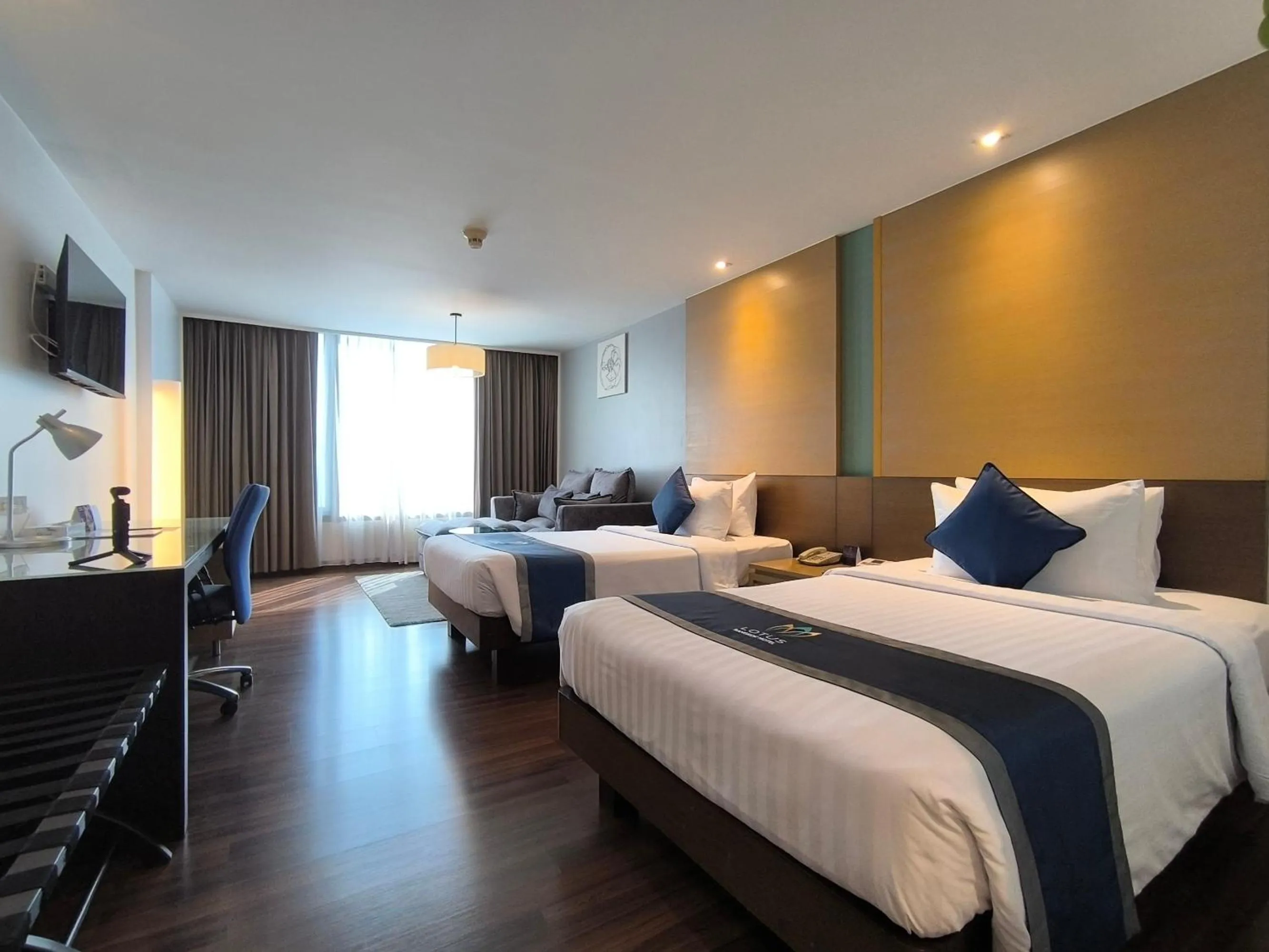 Premier Twin Room in Bangkok Hotel Lotus Sukhumvit 33