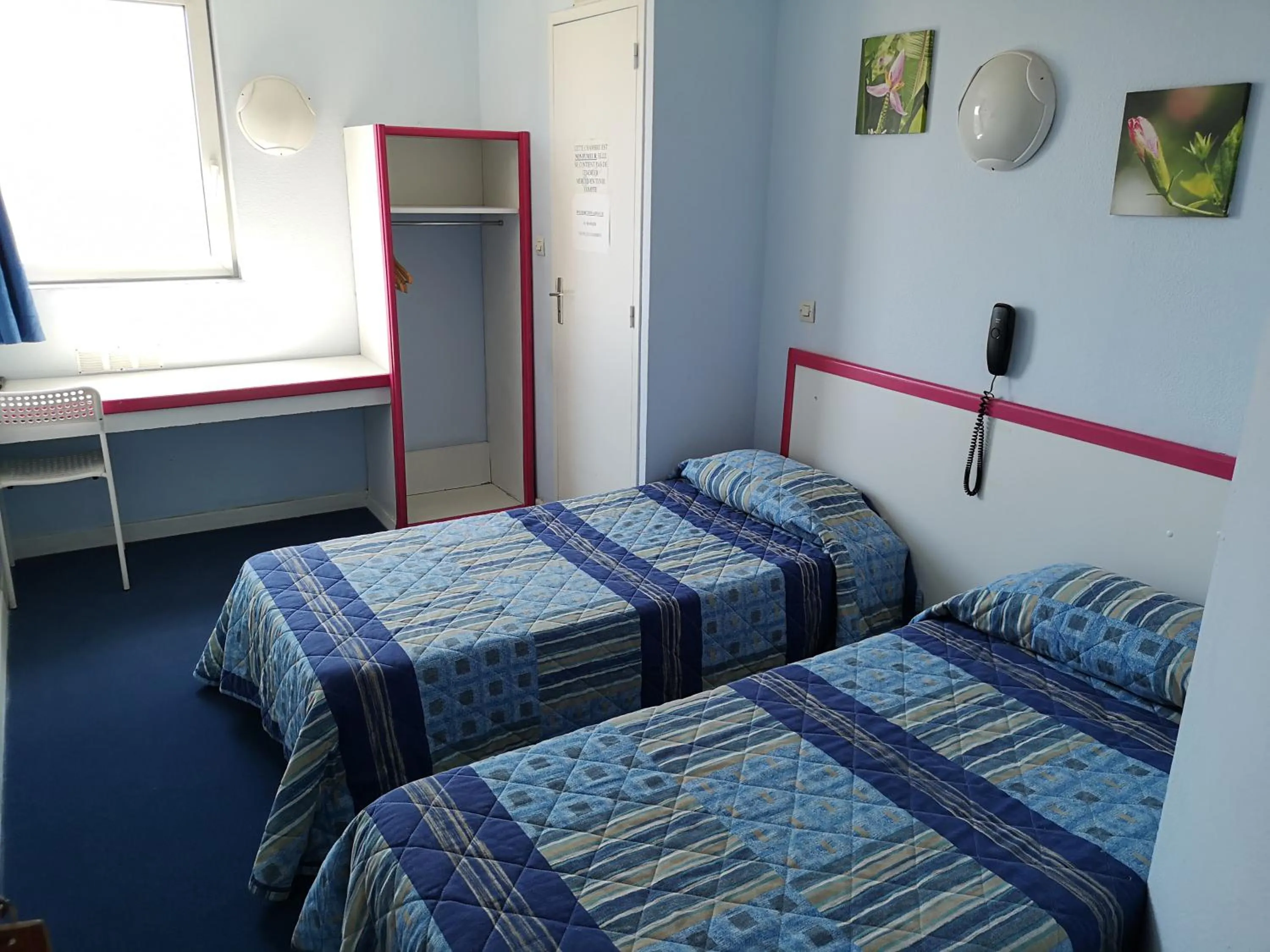 Twin Room in Hôtel Triotel