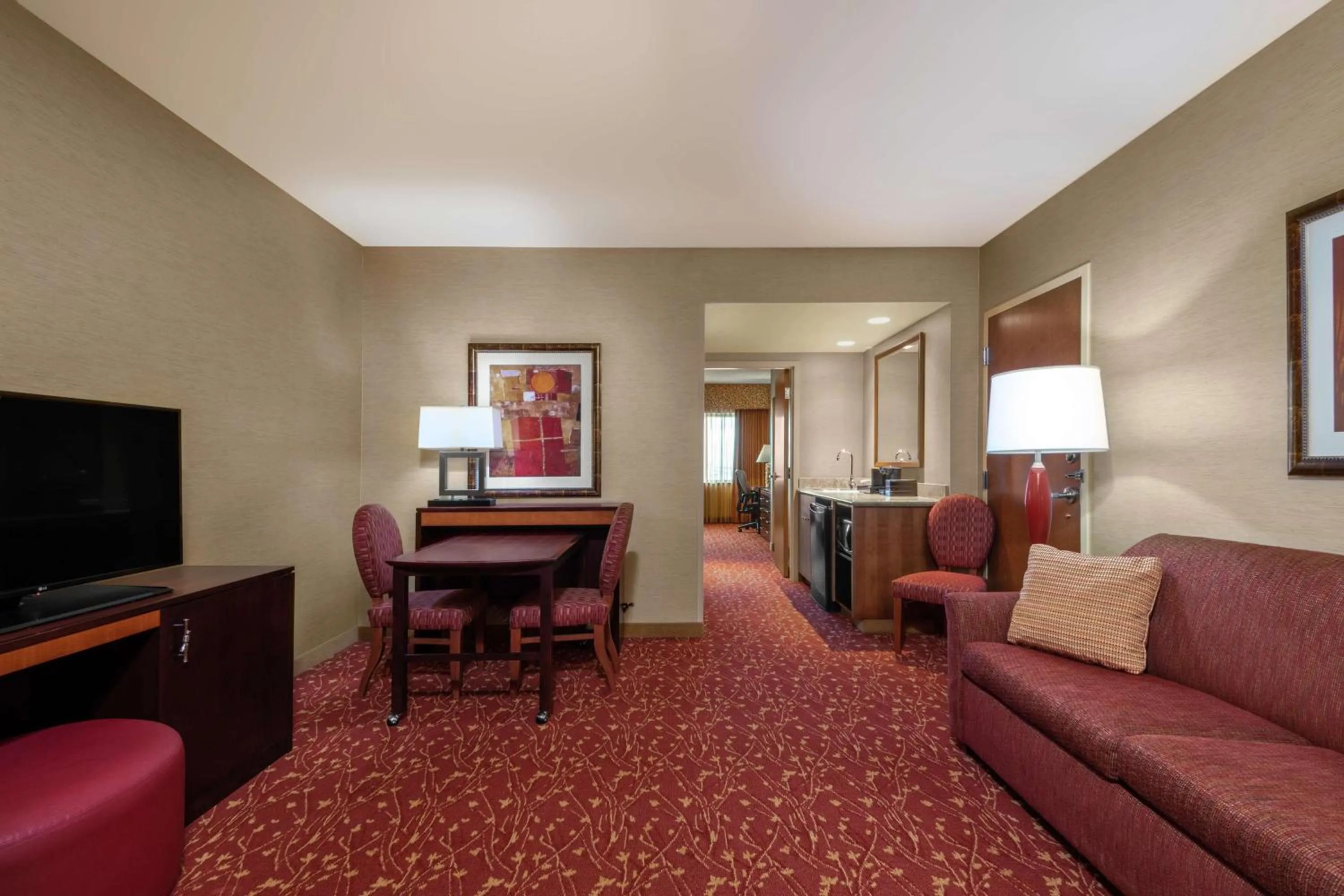 Queen Suite with Two Queen Beds with Mountain View in Embassy Suites Loveland Conference Center