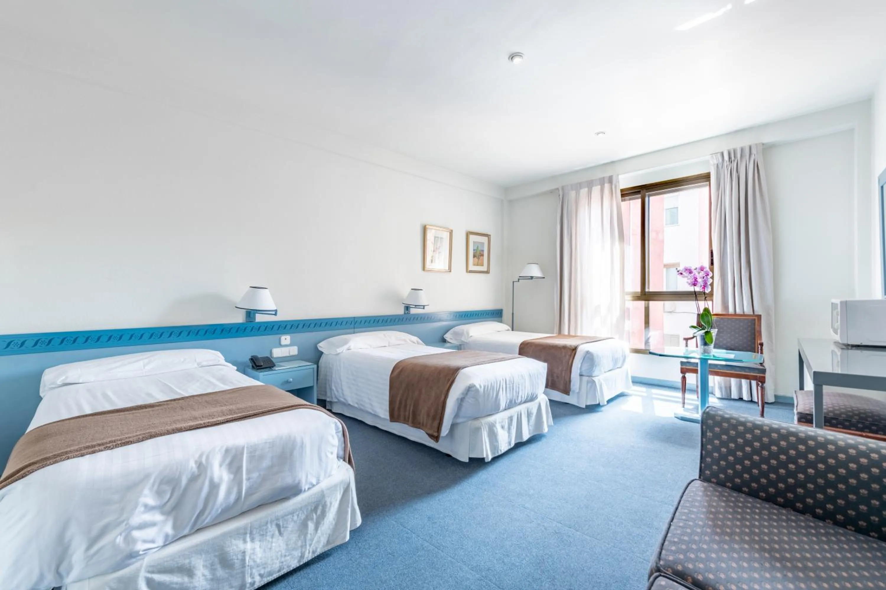 Standard Triple Studio in Espahotel Plaza de España