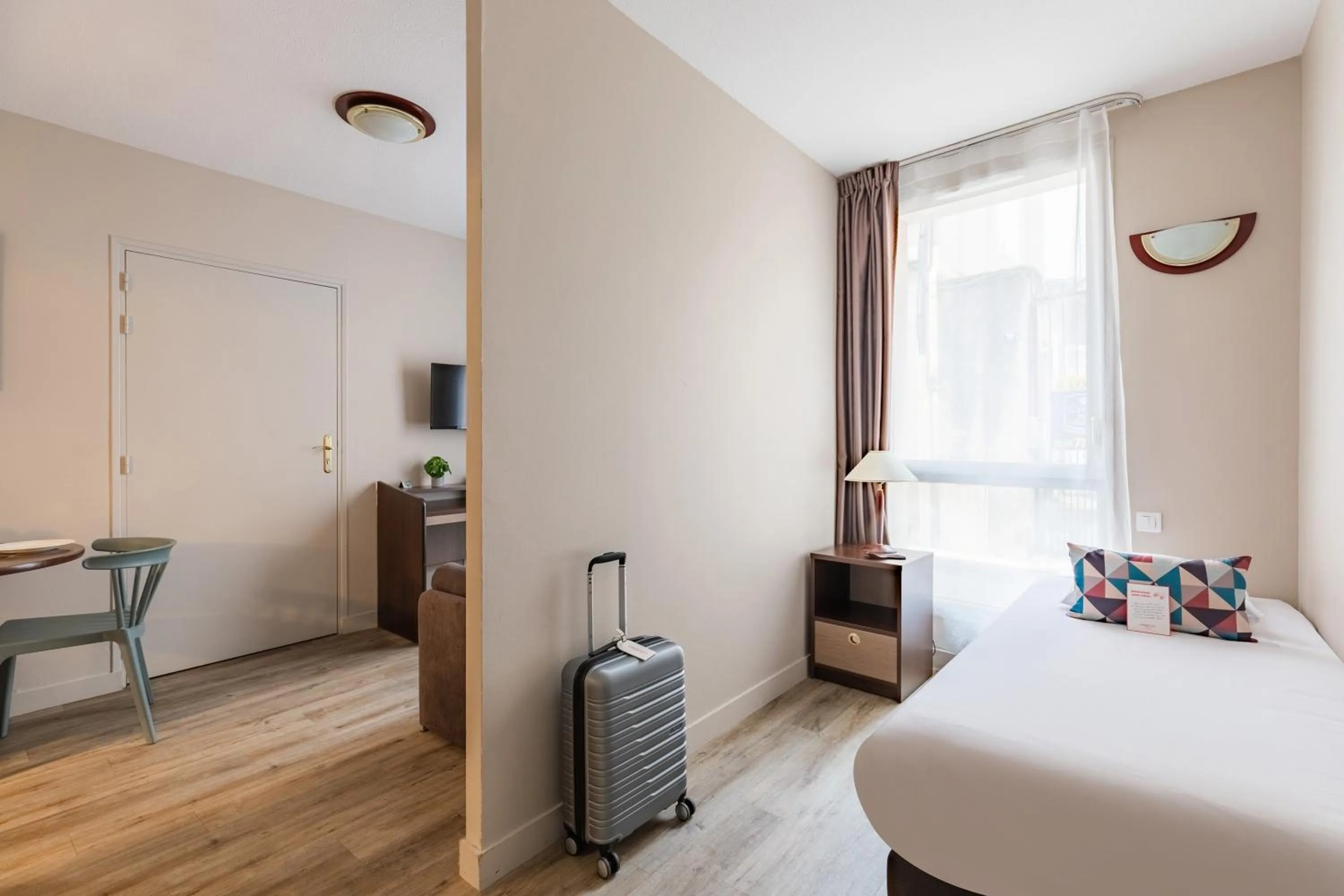 Large Triple Studio (3 Single Beds) in Appart'City Confort Agen Centre