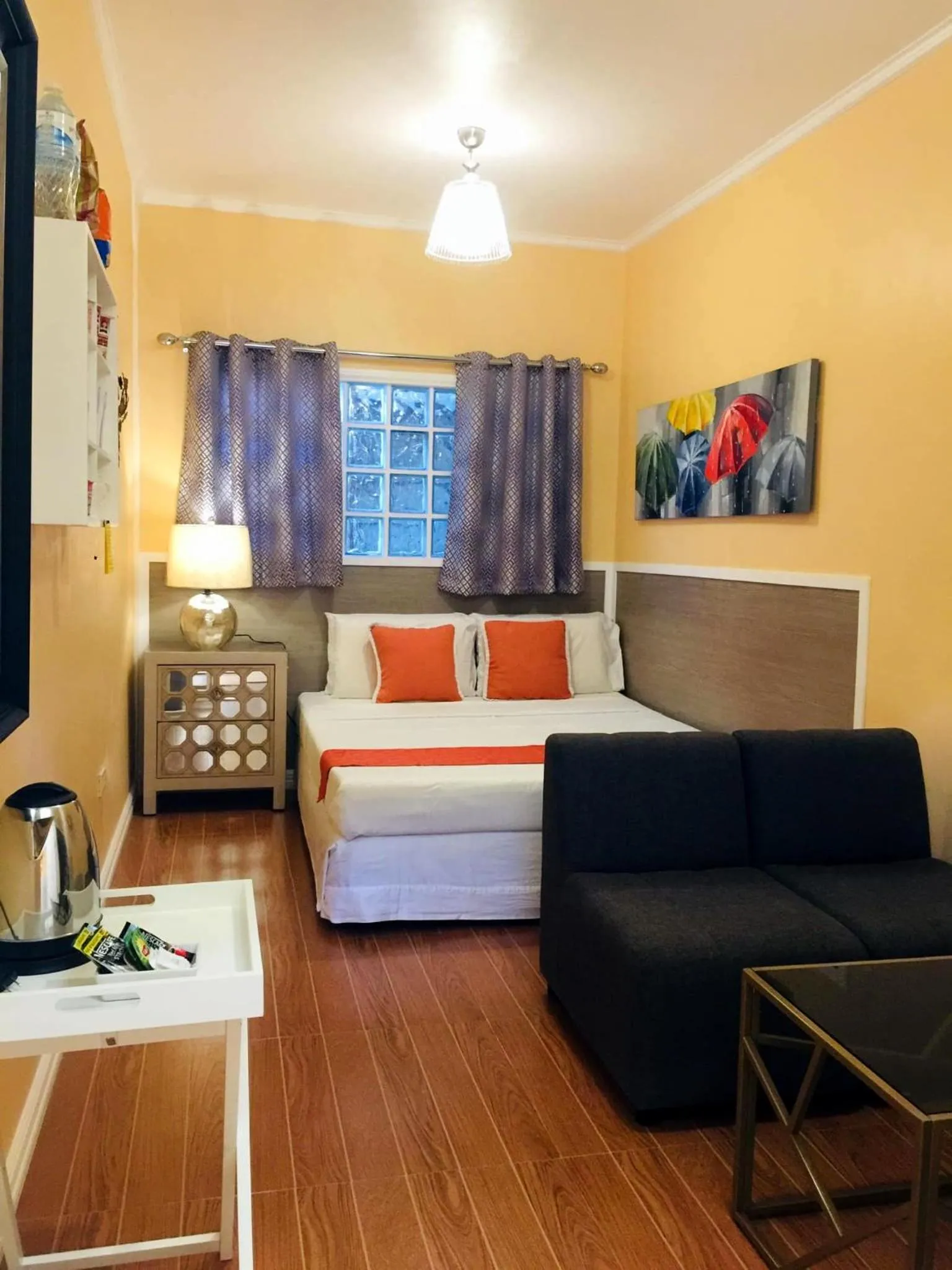 Standard Double Room with Shared Bathroom in Little Norway Guesthouse - Mactan Cebu International Airport