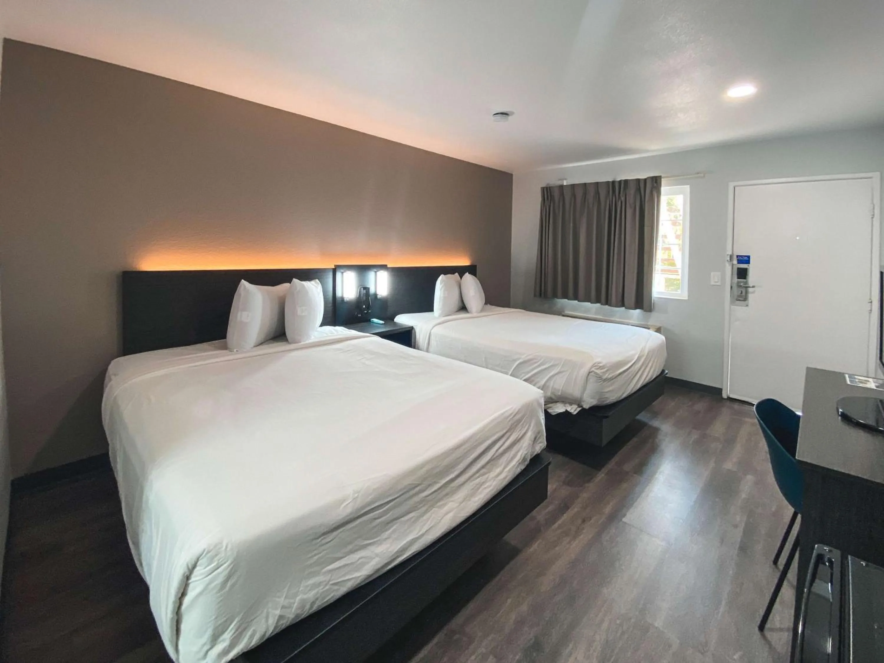 Queen Room with Two Queen Beds - single occupancy - Disability Access in Motel 6-West Sacramento, CA
