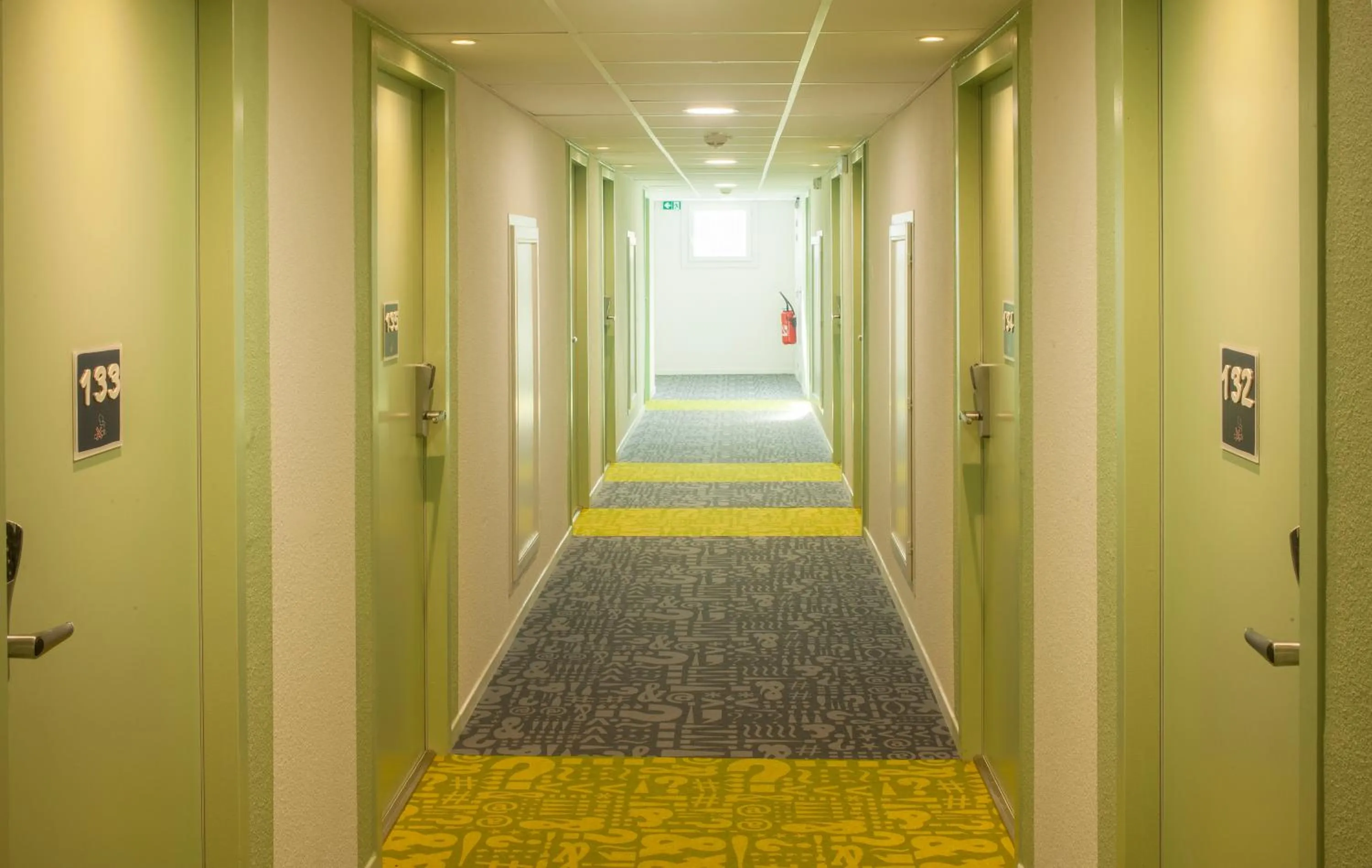 Twin Room in ibis budget Bordeaux Est Lormont