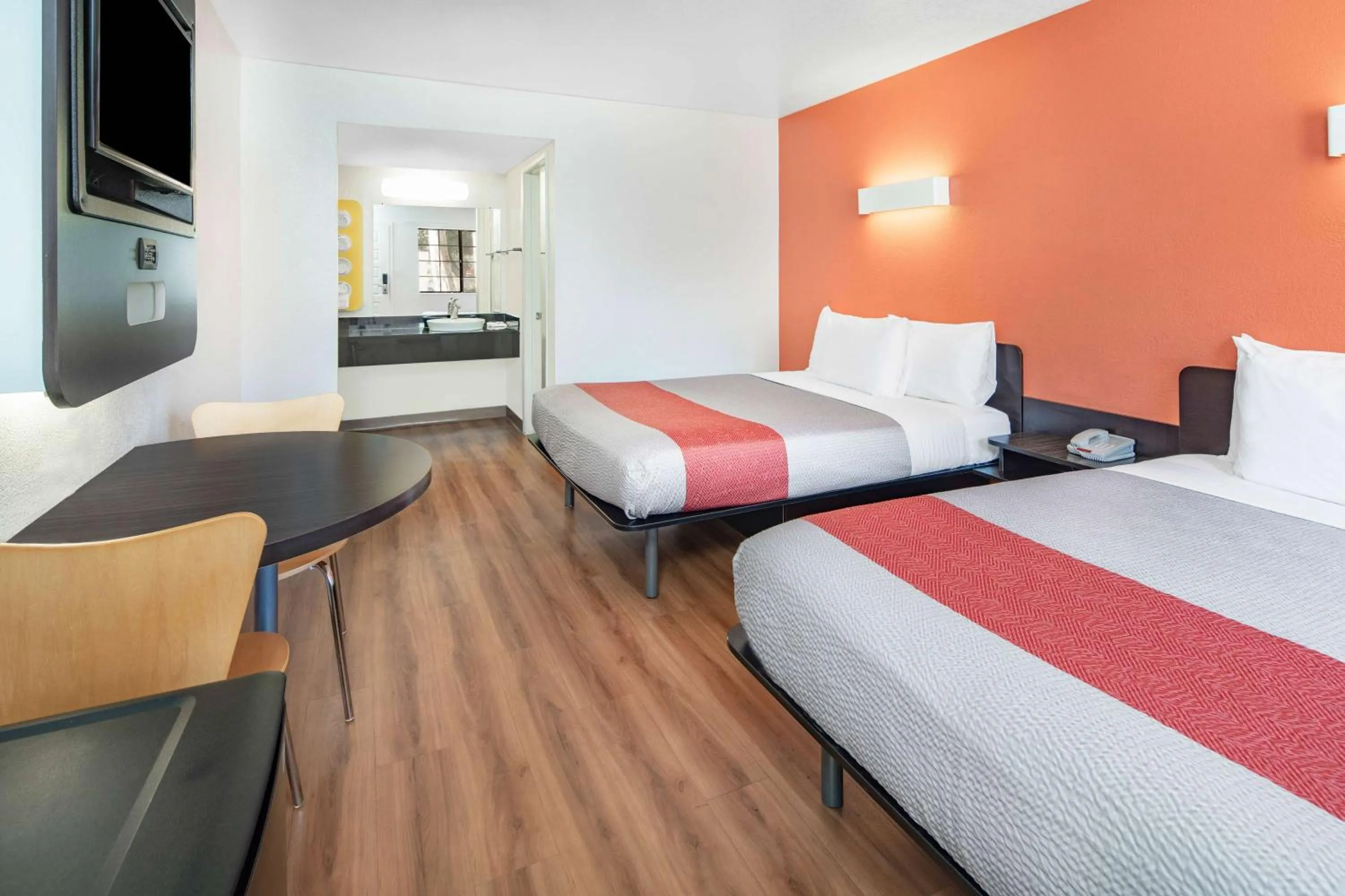 Premium Quadruple Room in Motel 6-Thousand Oaks, CA