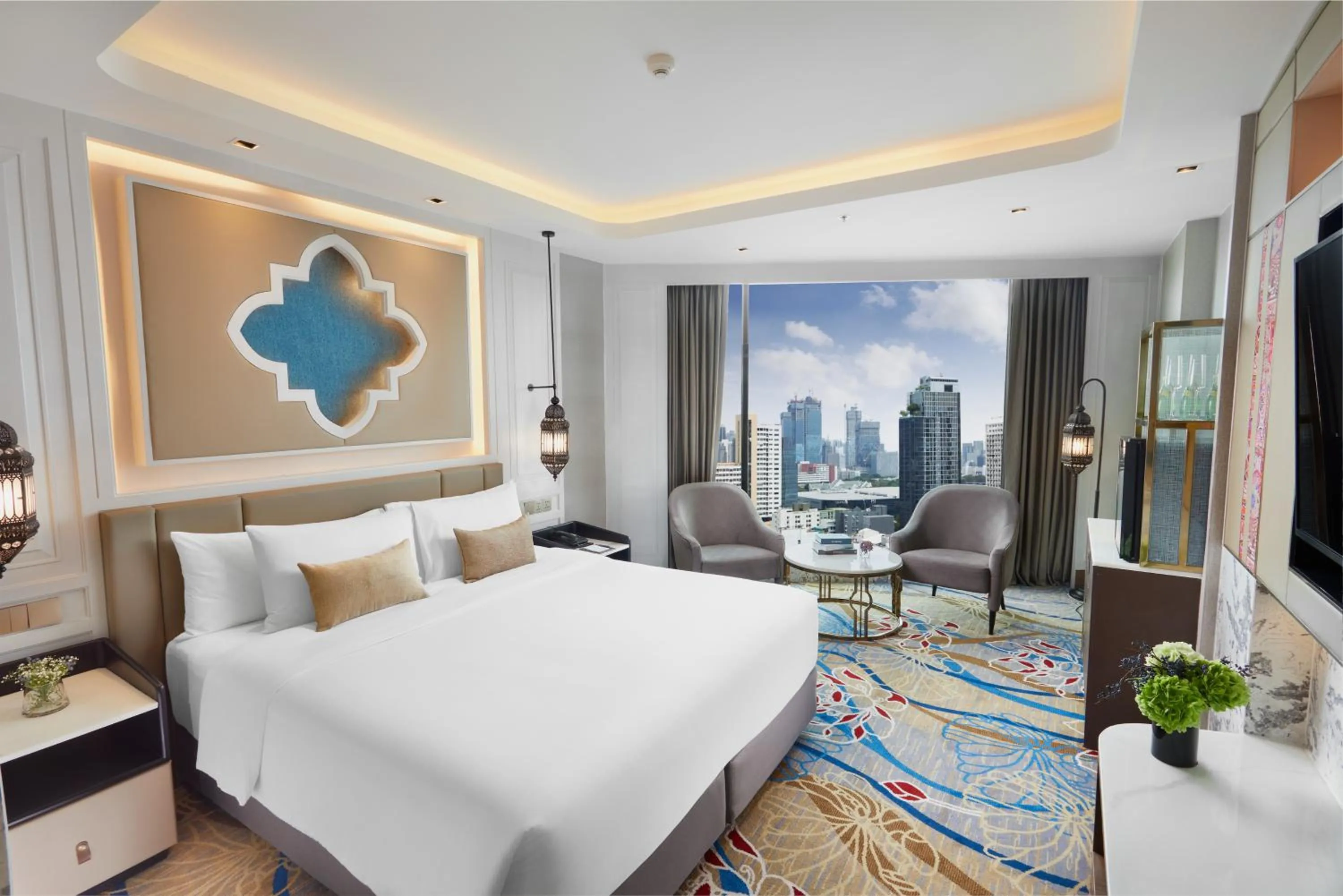 Deluxe Suite King - single occupancy in Valia Hotel Bangkok