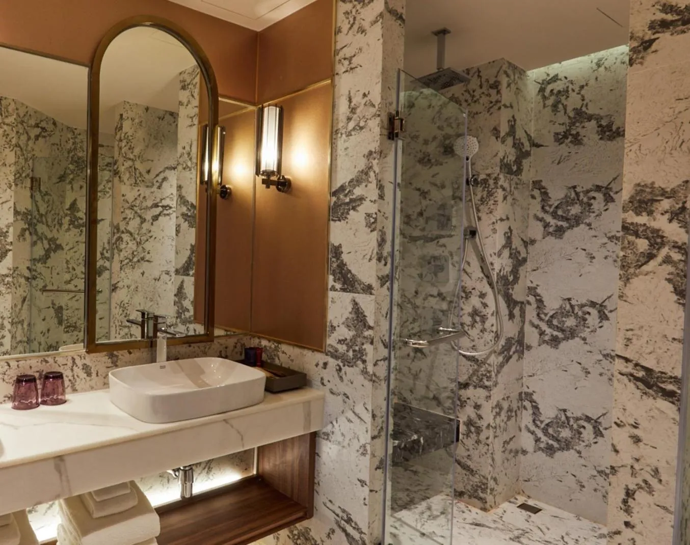 Deluxe Suite Twin - single occupancy in Valia Hotel Bangkok