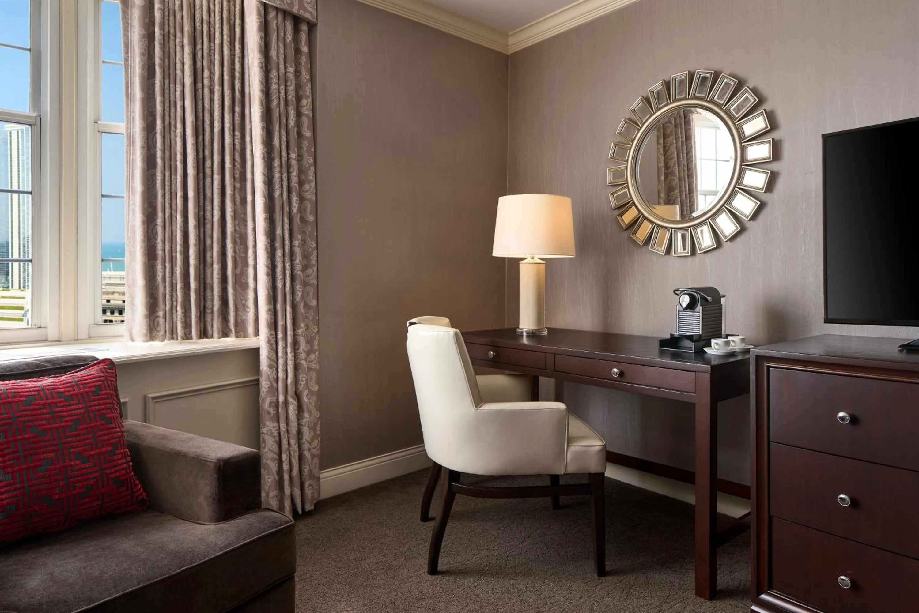  Pfister Premier Double in The Pfister Hotel