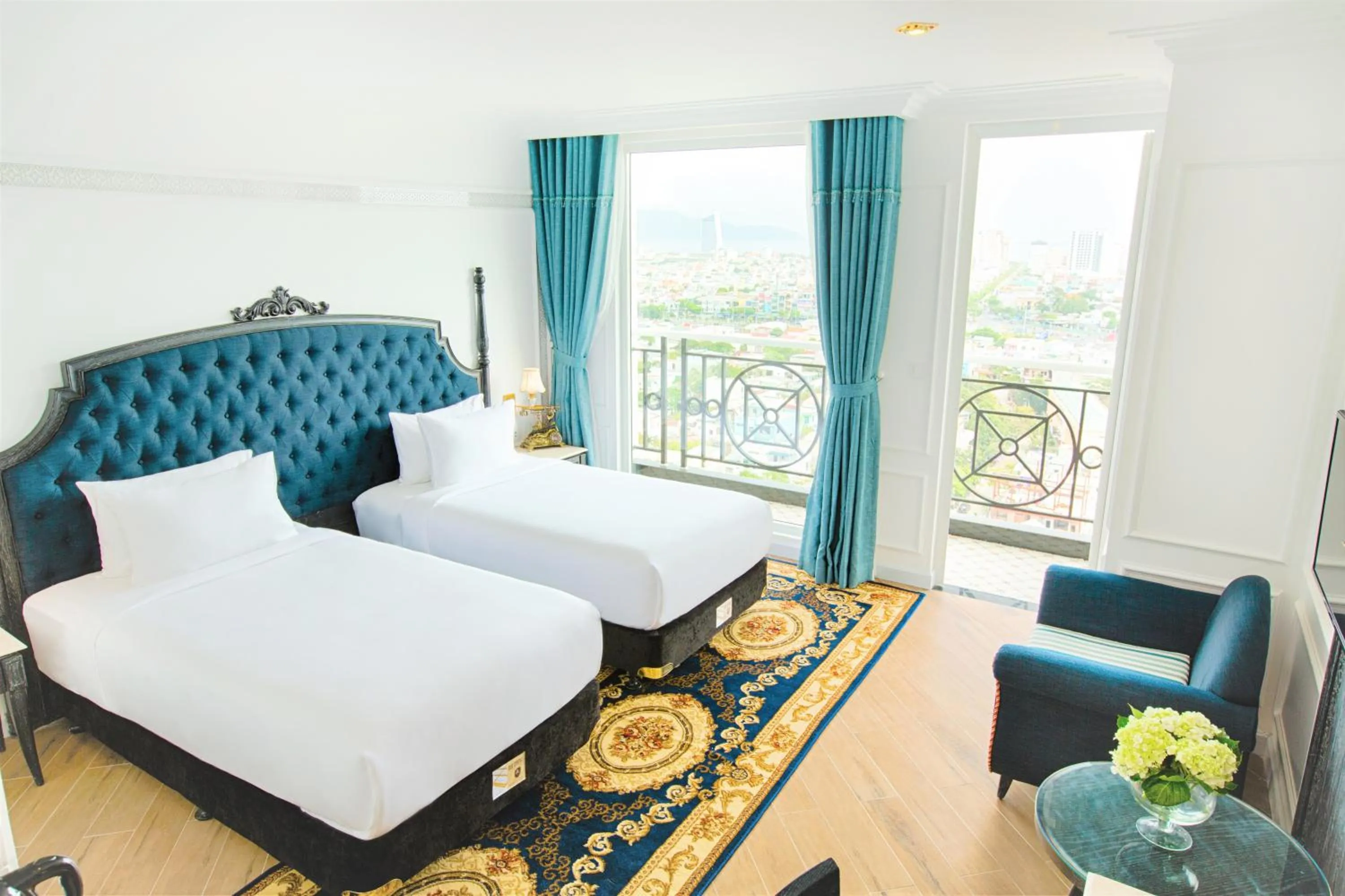Deluxe Twin Room with Balcony and City View in Fivitel Da Nang