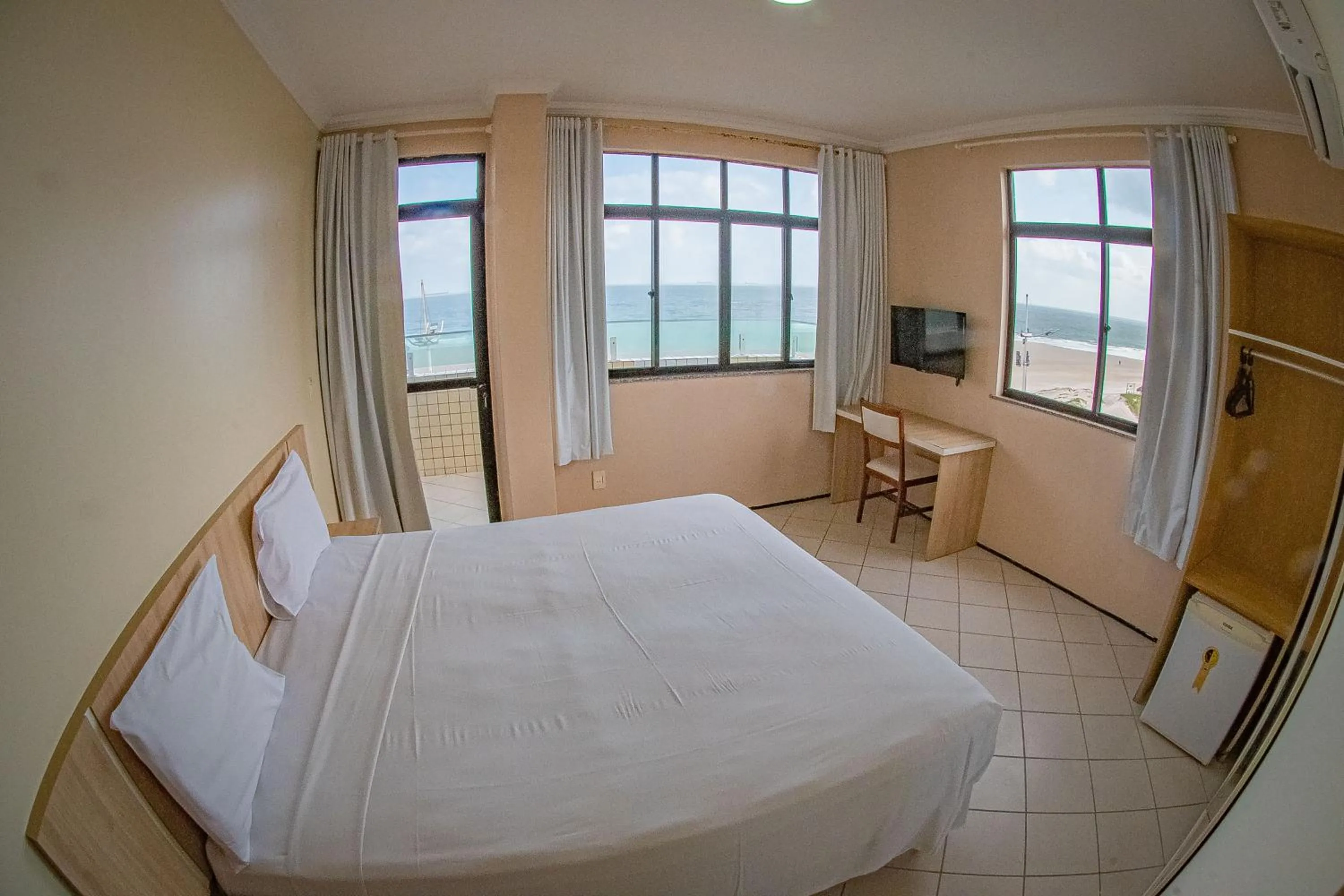 Deluxe Double Room with Sea View in Litorânea Praia Hotel
