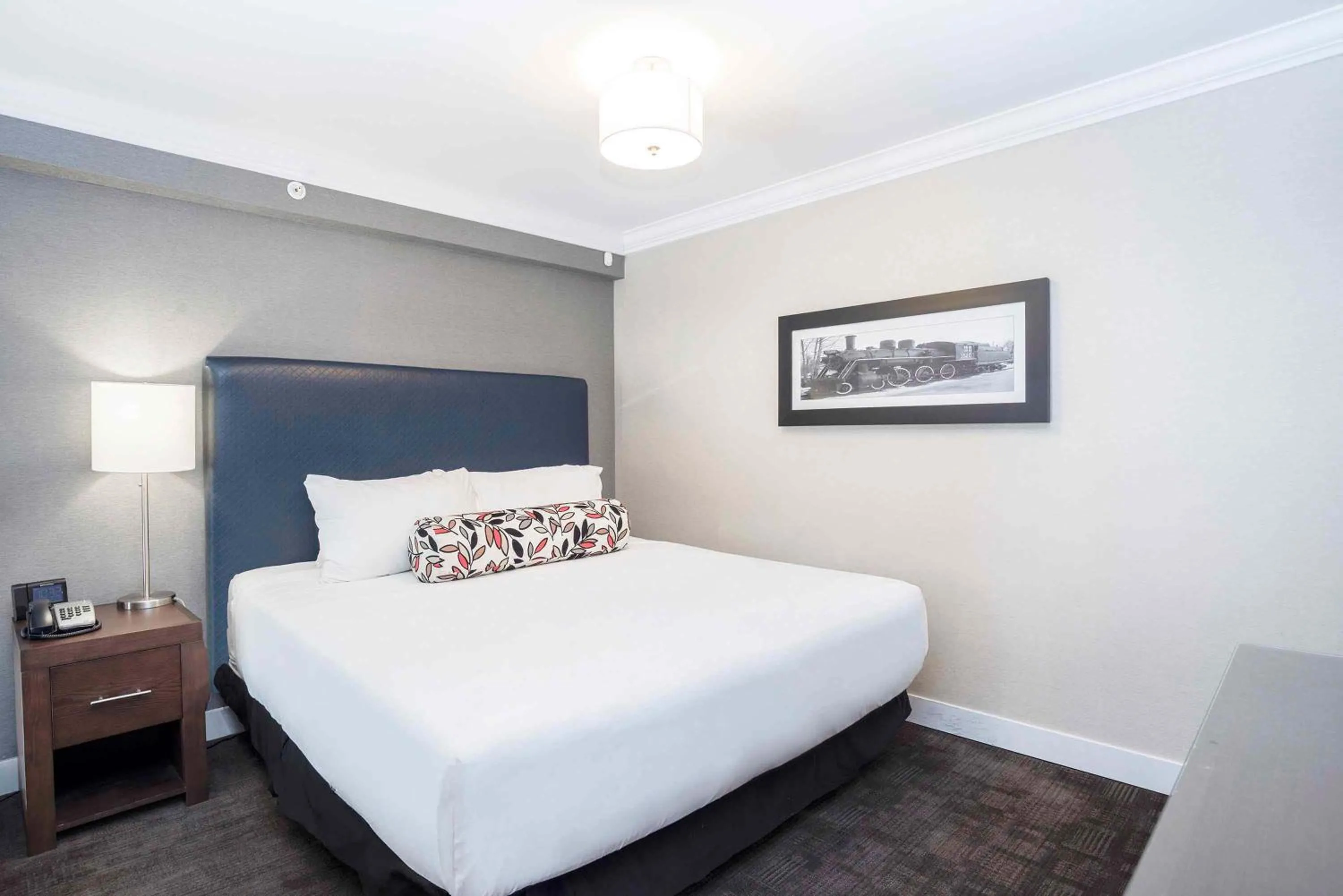 Loft Suite, 1 King Bed, Kitchenette in Sandman Signature Prince George Hotel