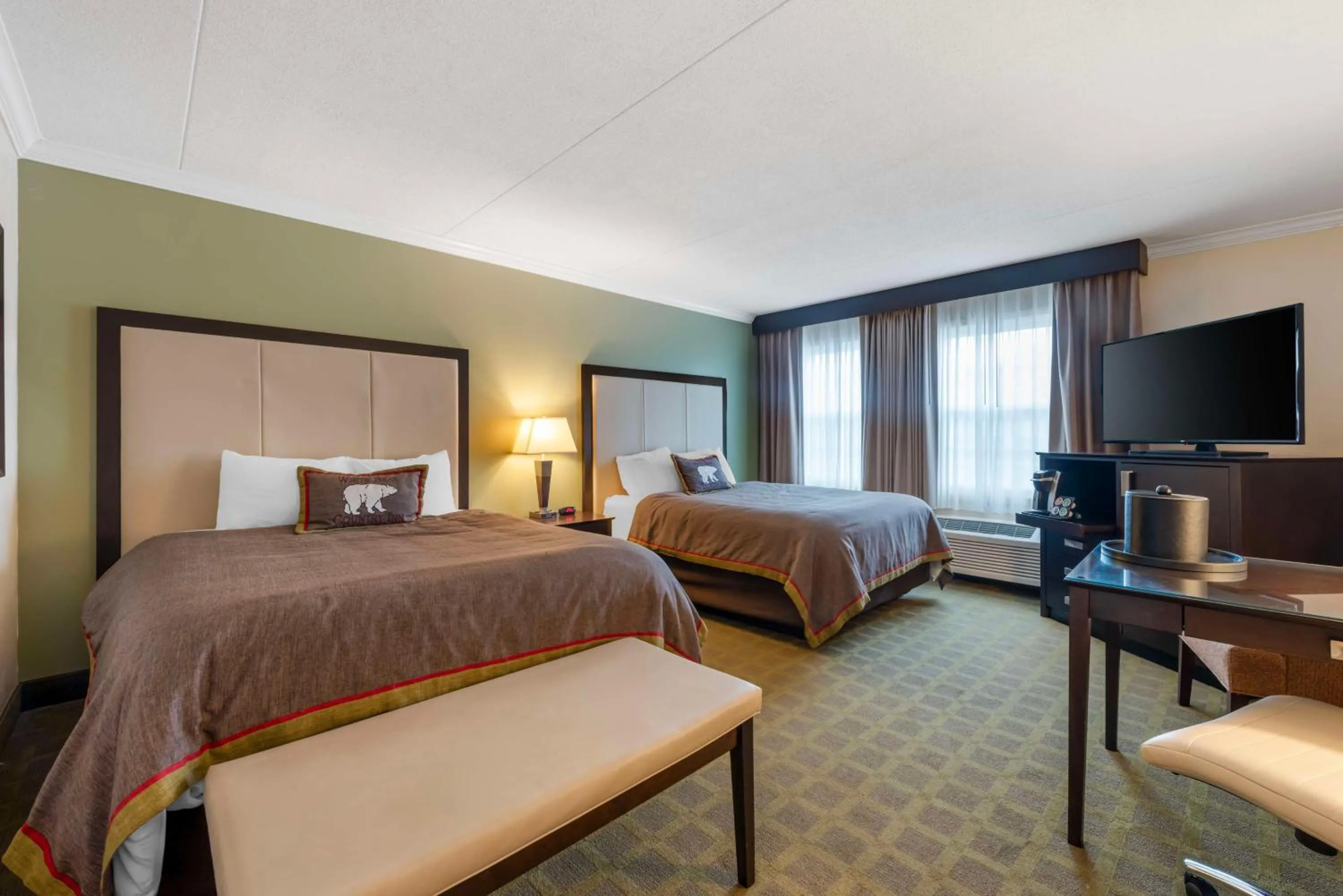Queen Room with Two Queen Beds in Best Western Plus White Bear Country Inn