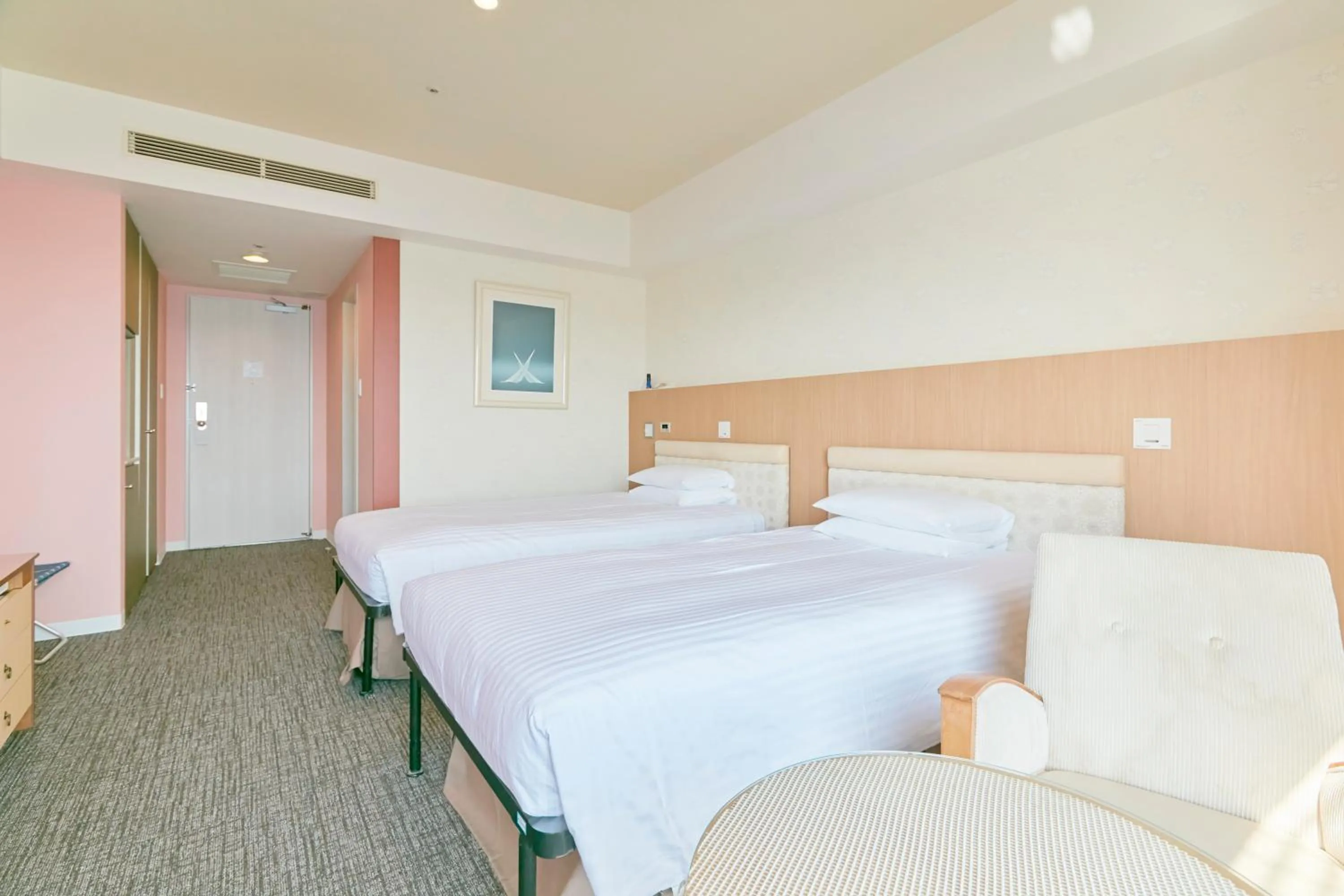 Twin Room with Sea View in Hotel Seagull Tenpozan Osaka