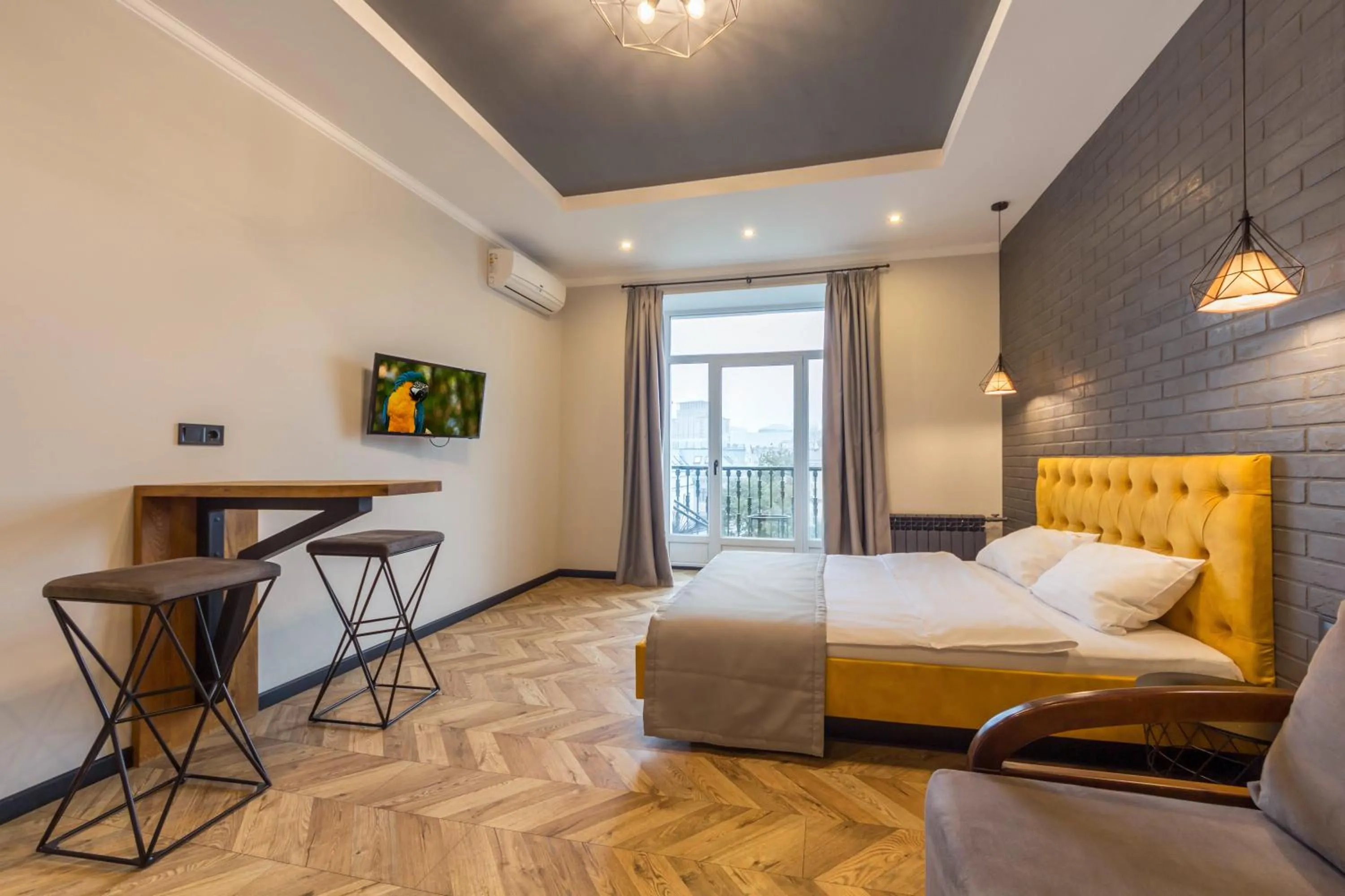 Design Apartment with balcony and city view - Prorizna, 10 in Central Dayflat Apartments