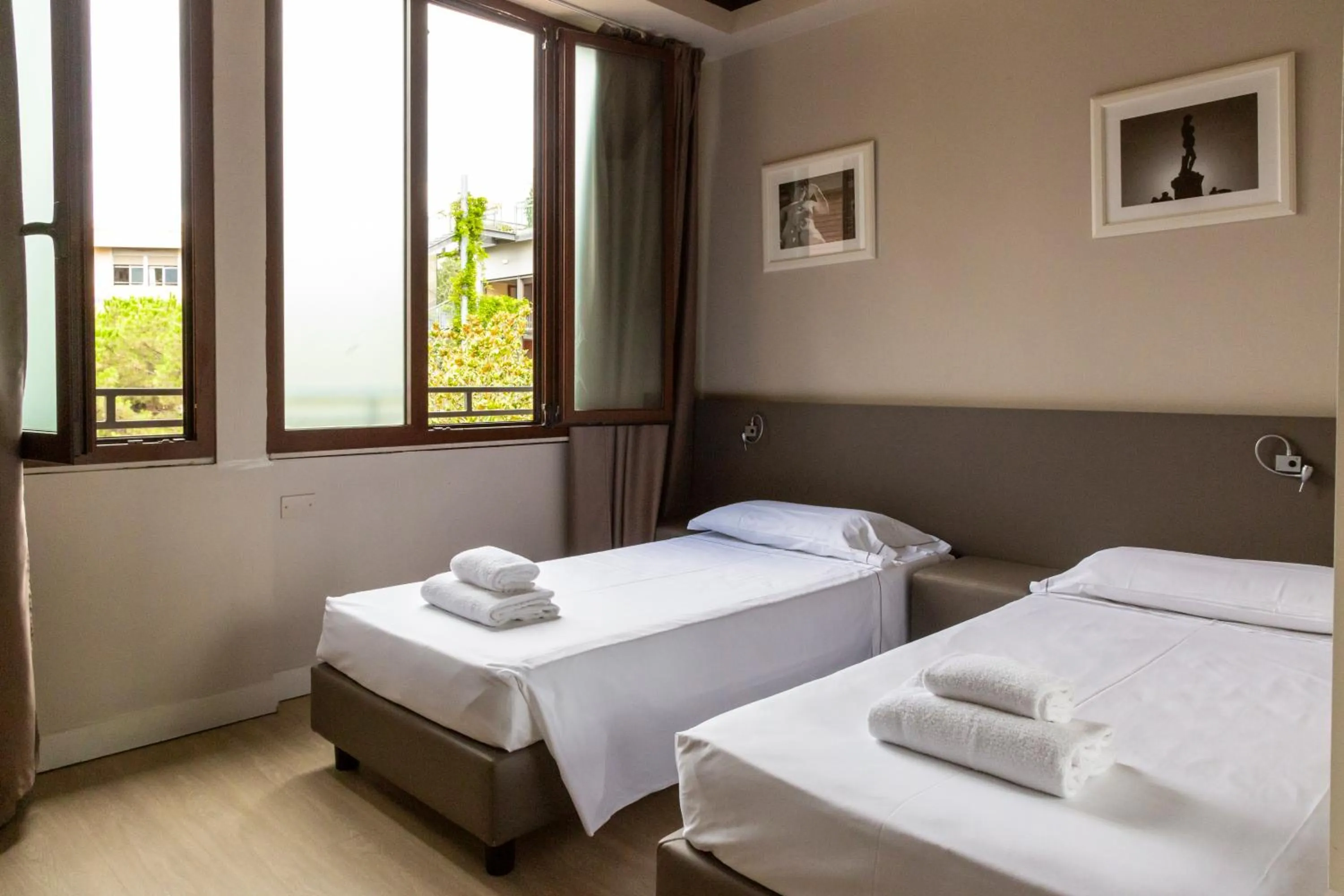 Twin Room in Plus Florence