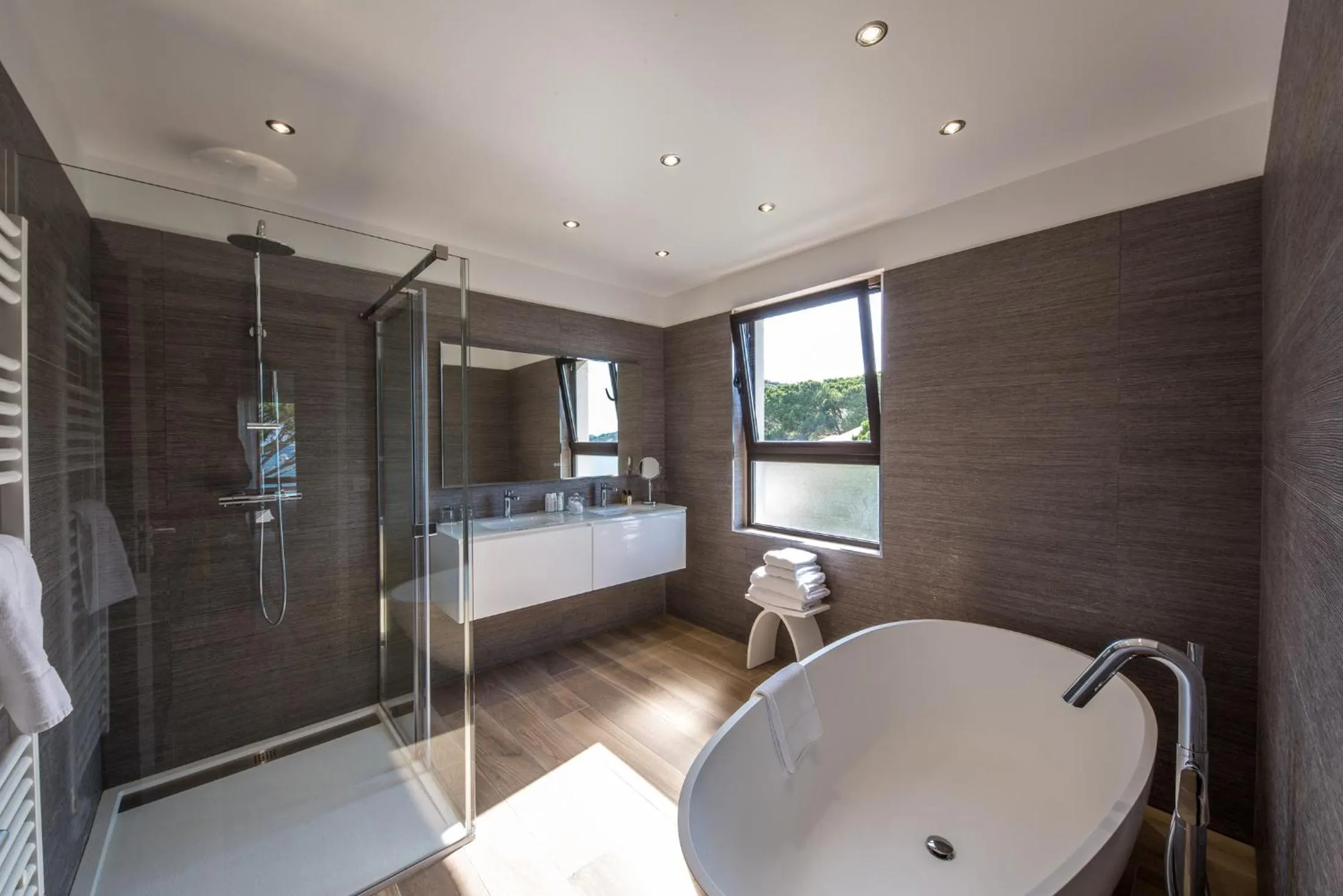 Suite with Balcony and Sea View in Hôtel La Roya