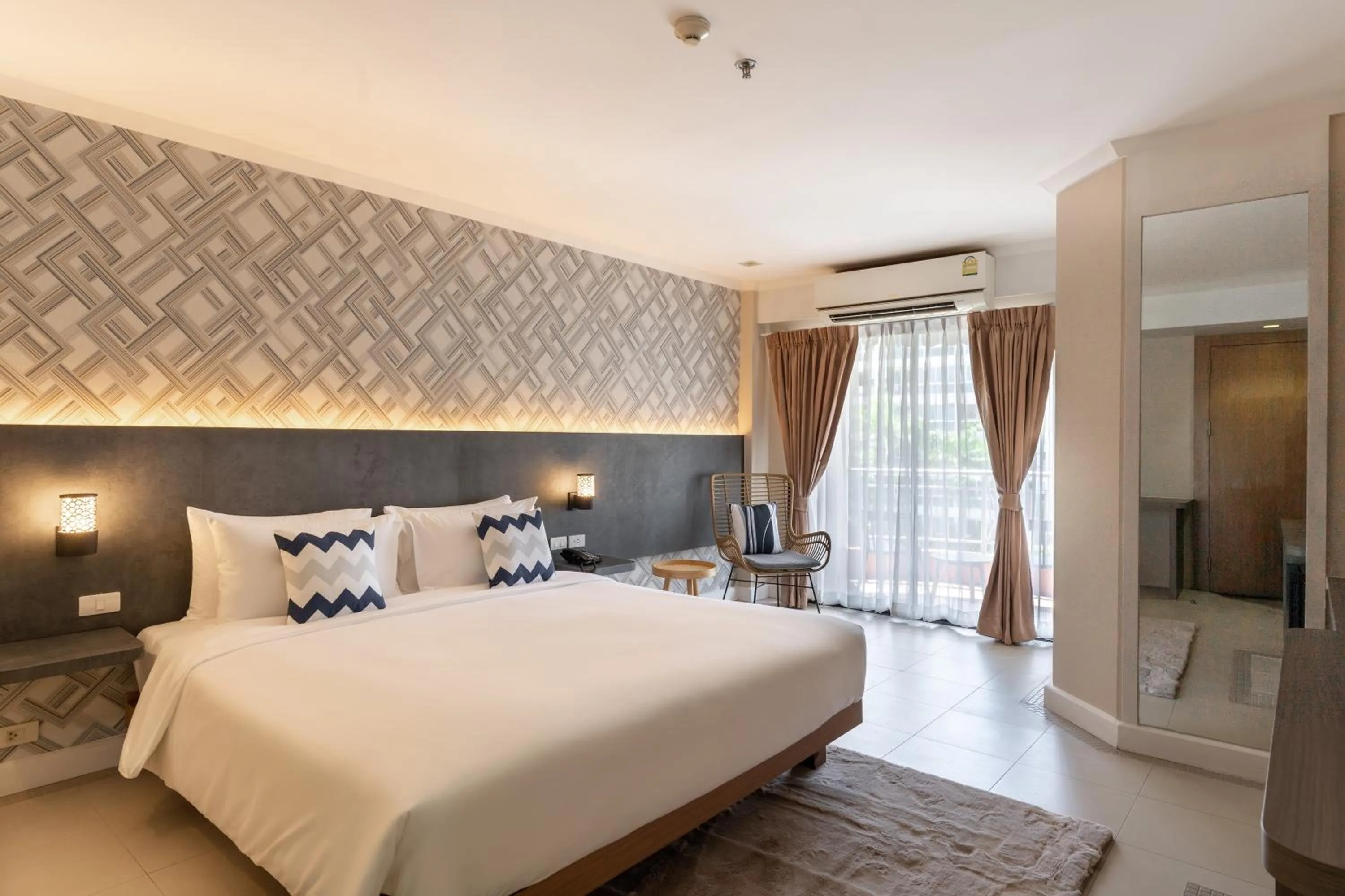 Superior Double Room with Balcony in Heeton Concept Hotel Pattaya by Compass Hospitality