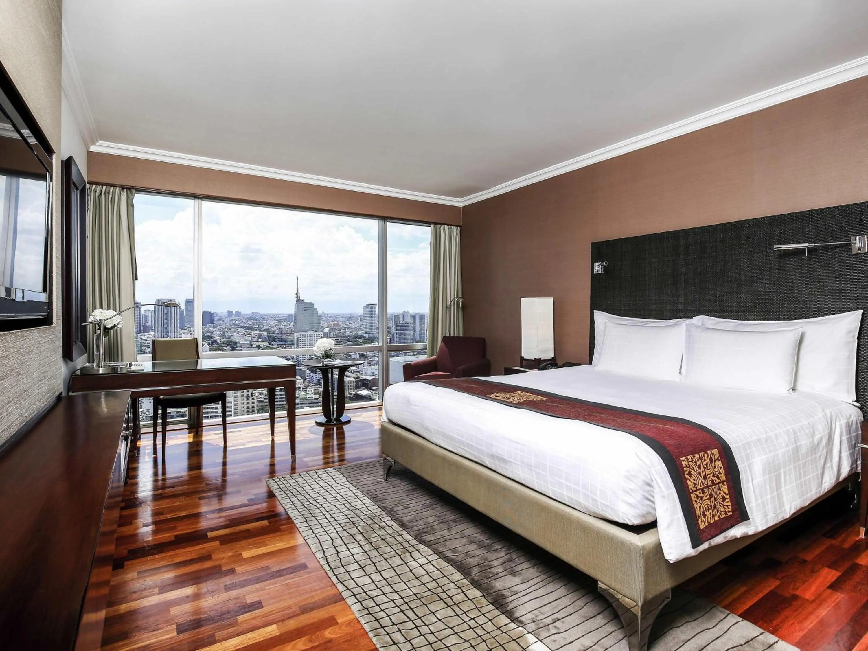Executive Room with Lounge Access and Double Bed in Pullman Bangkok Hotel G