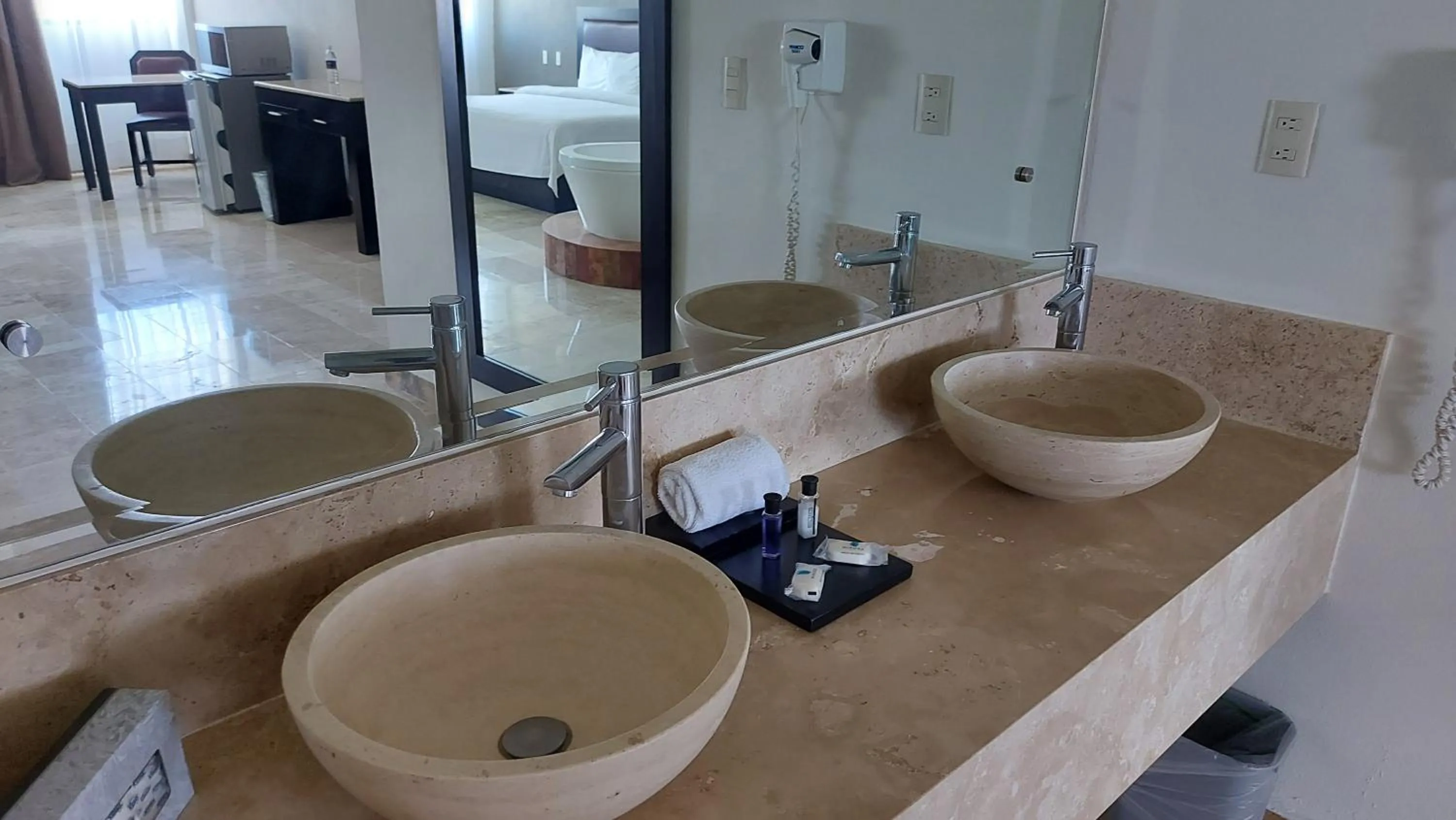 Superior Suite in Imperio de Angeles Executive León Poliforum