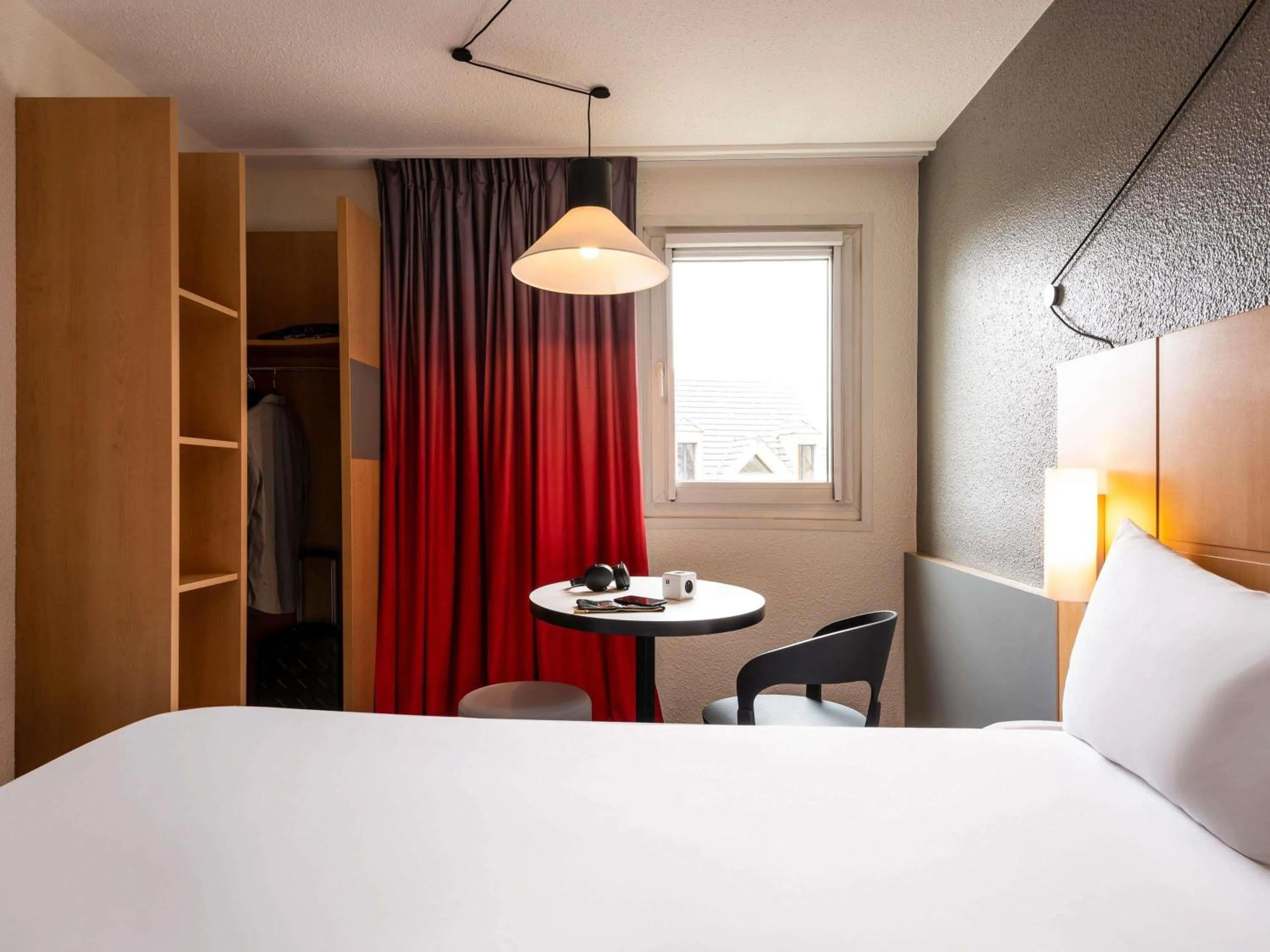 Standard Double Room in ibis Cergy Pontoise Le Port