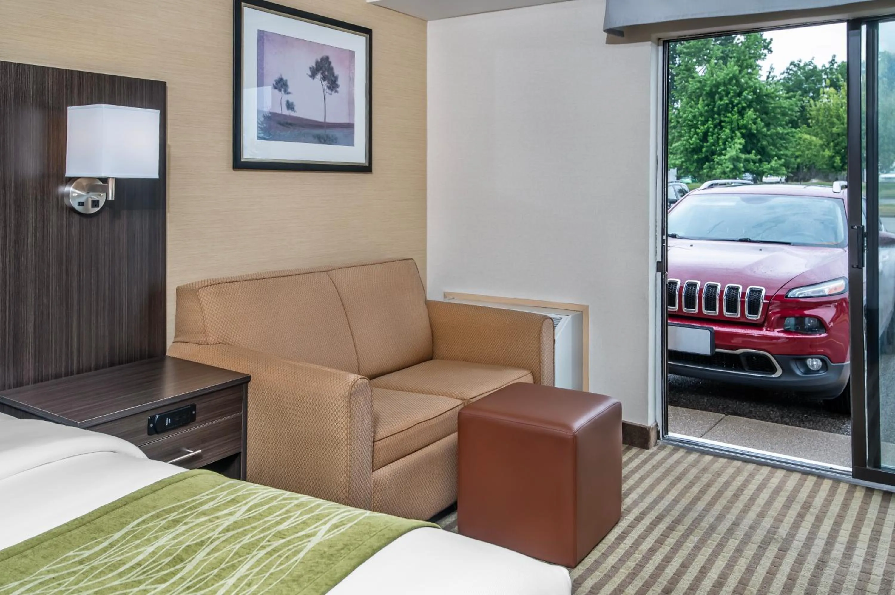 King Room - Accessible/Non Smoking in Comfort Inn