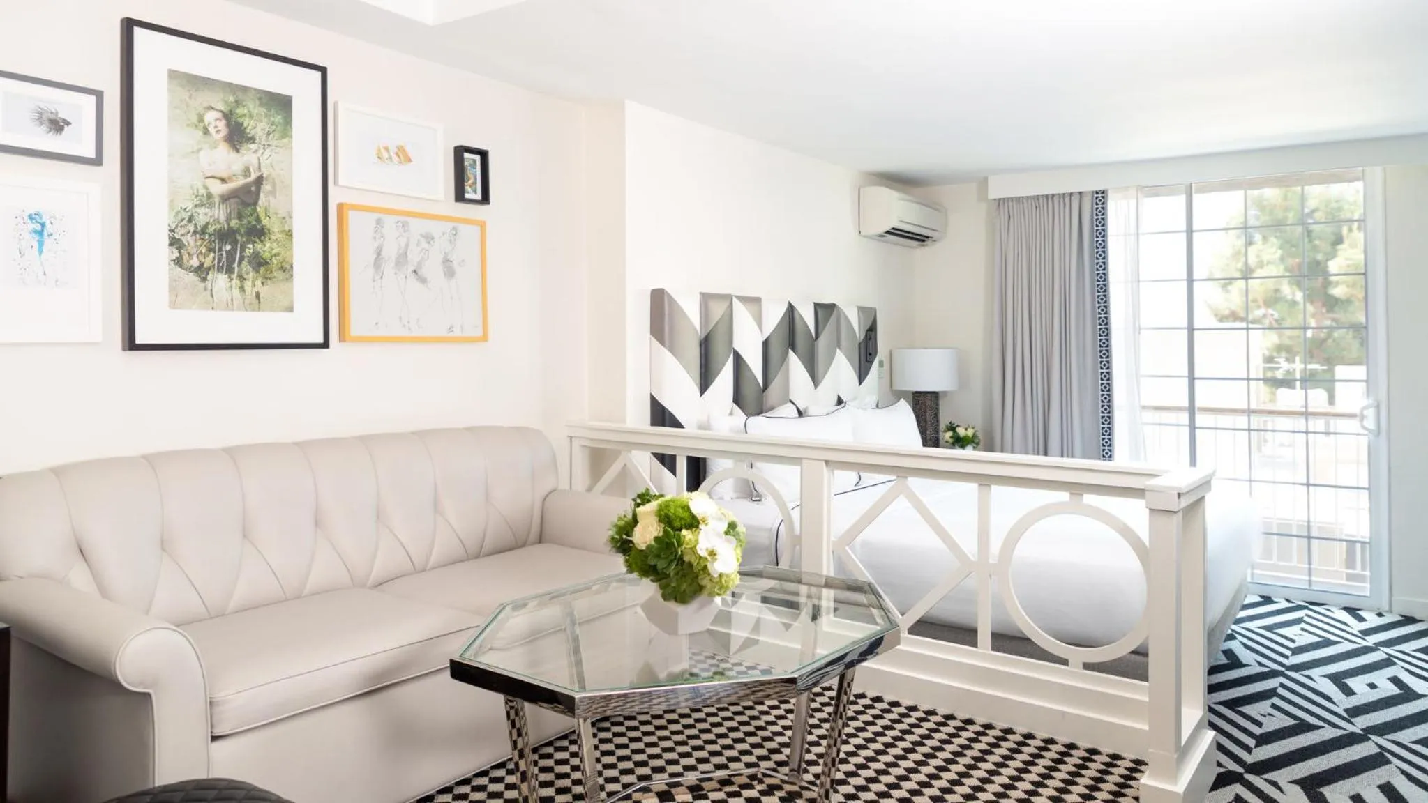 Deluxe Suite in Chamberlain West Hollywood