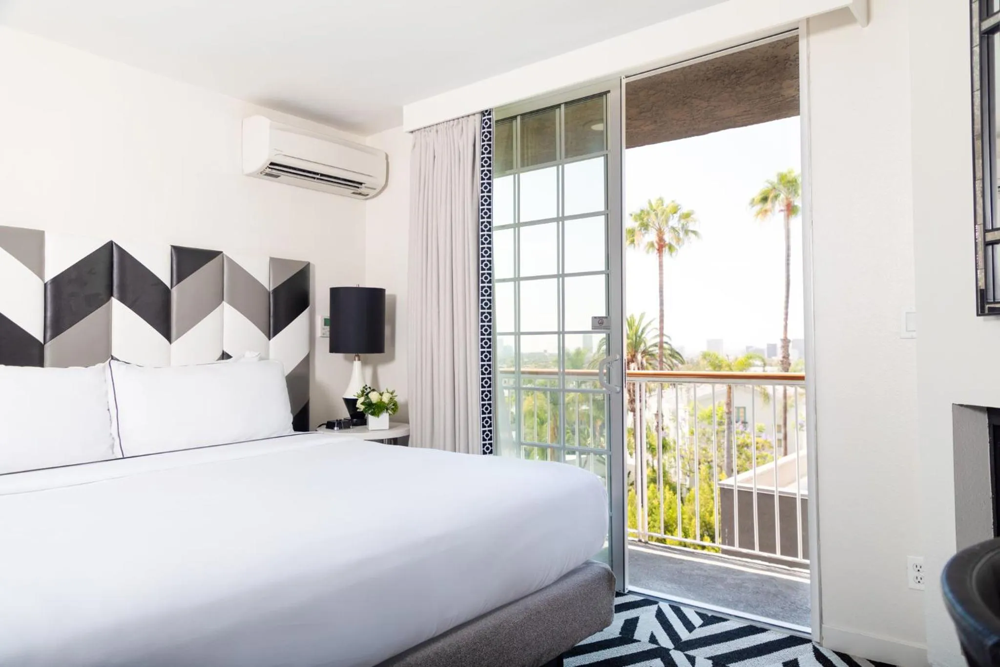 One Bedroom Residence in Chamberlain West Hollywood