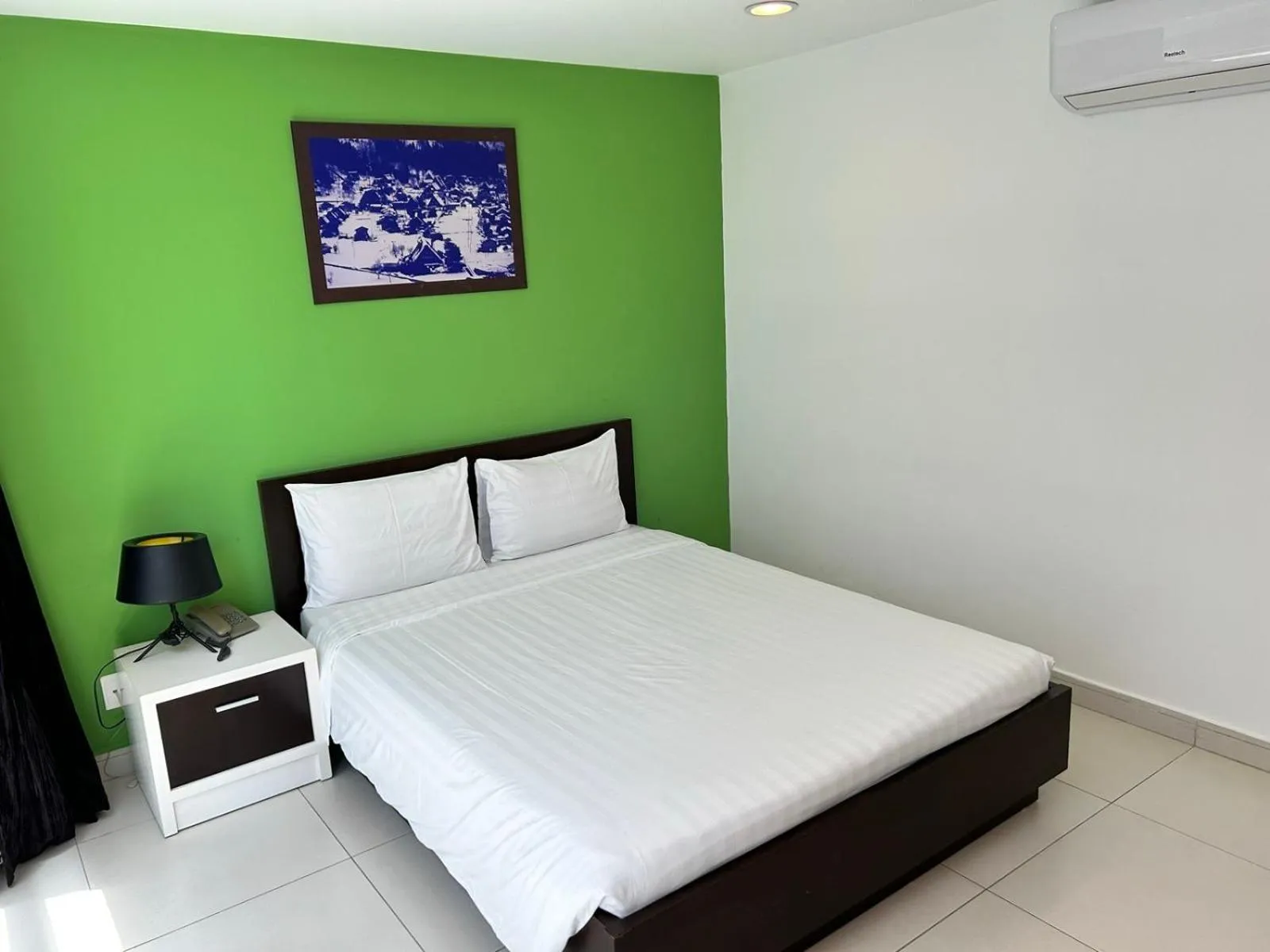 Superior Double Room in Minh Khang Hotel