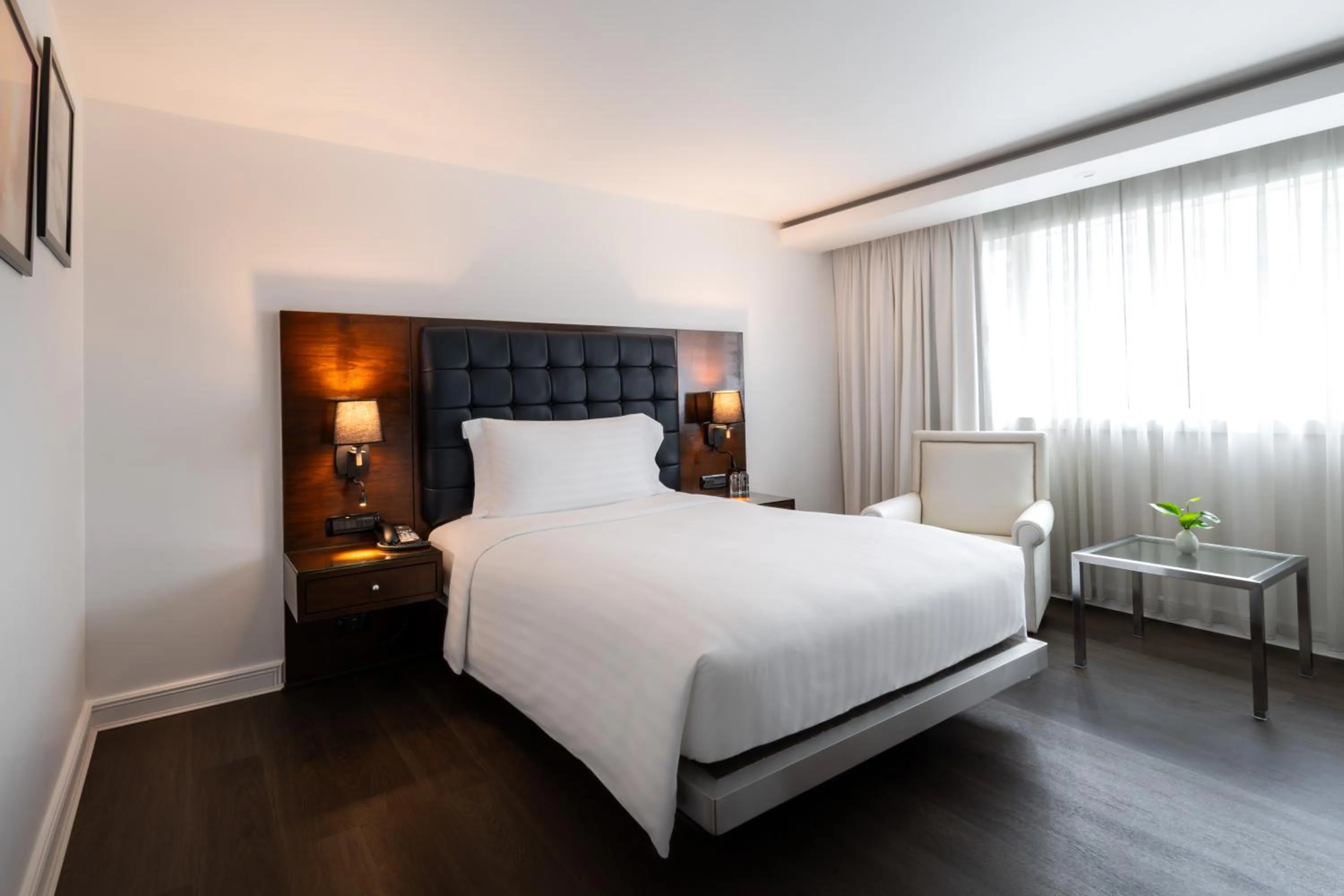 Bronze Queen Single Room in Night Hotel Bangkok - Sukhumvit 15