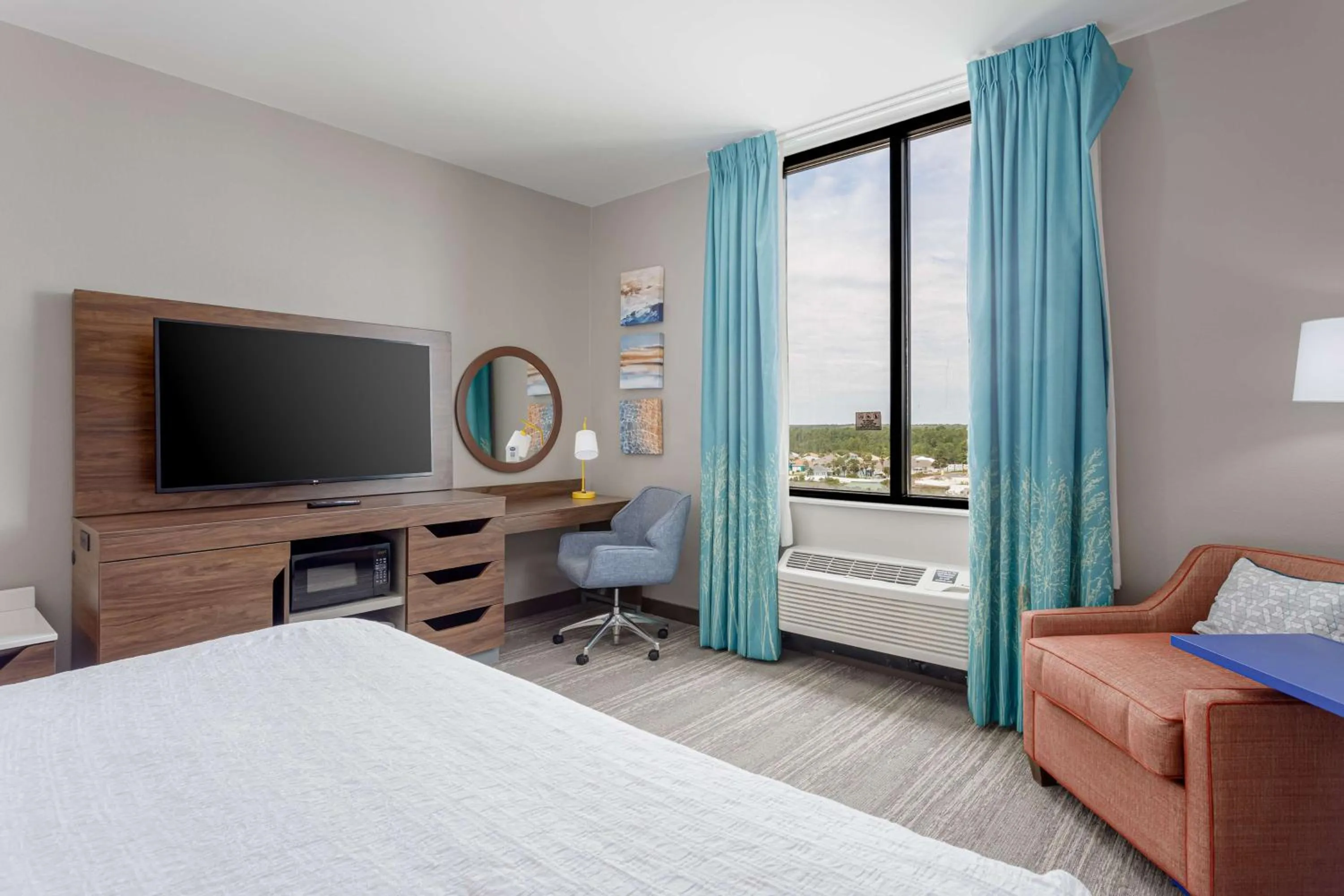 King Room in Hampton Inn & Suites - Orange Beach