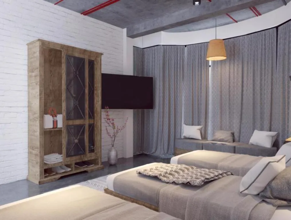 Luxury Triple Room in Luxury Backpakers Hotel