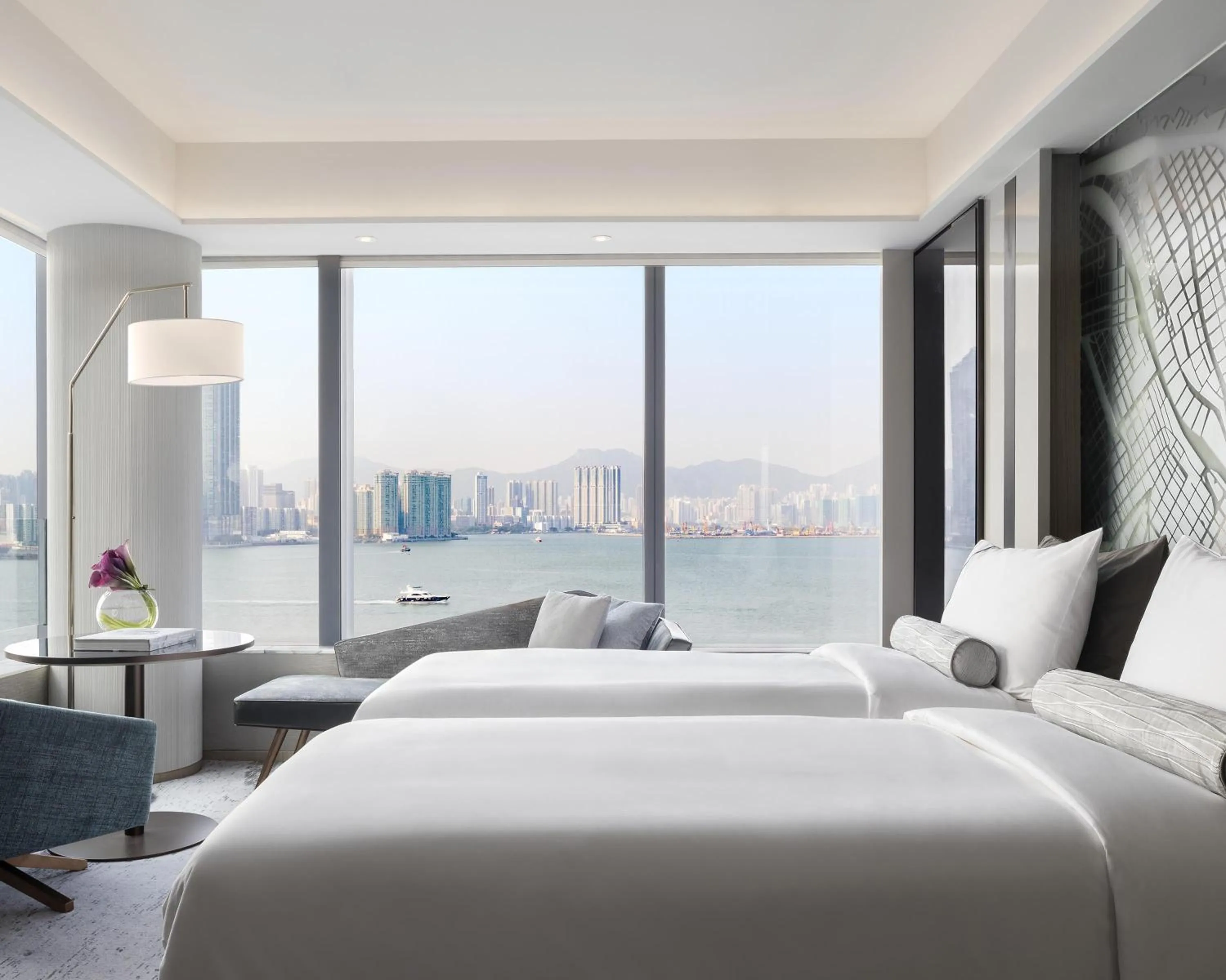 Deluxe Twin Room with Harbor View - single occupancy - Lounge Access in Hyatt Centric Victoria Harbour