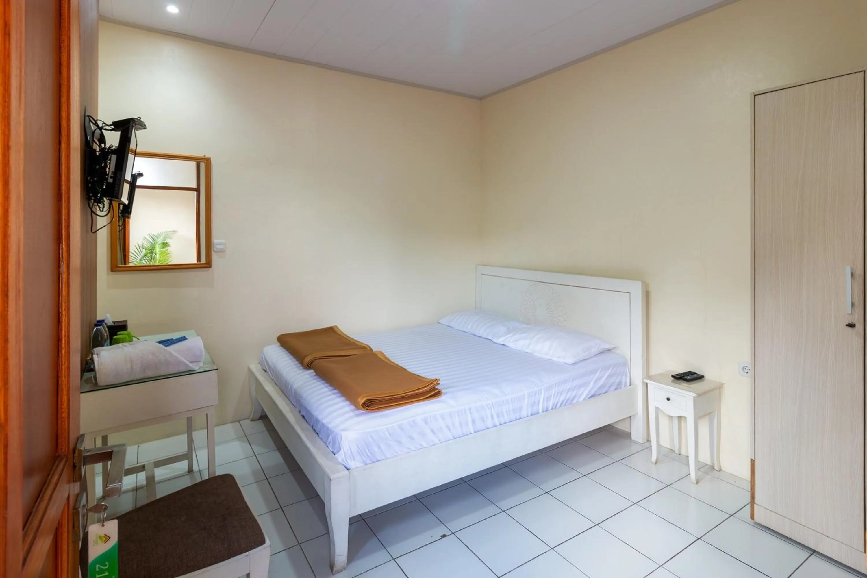 Superior Double Room in Jayagiri Guesthouse By Belgareti