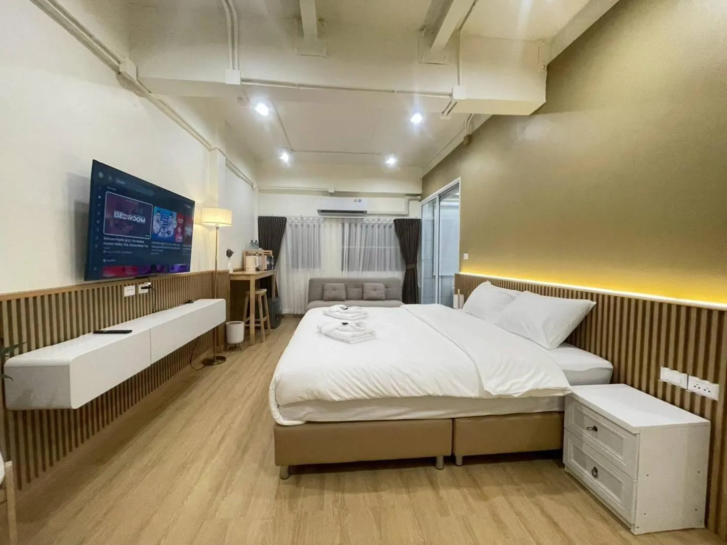 King Room with Garden View in Shade House - Phuket Downtown