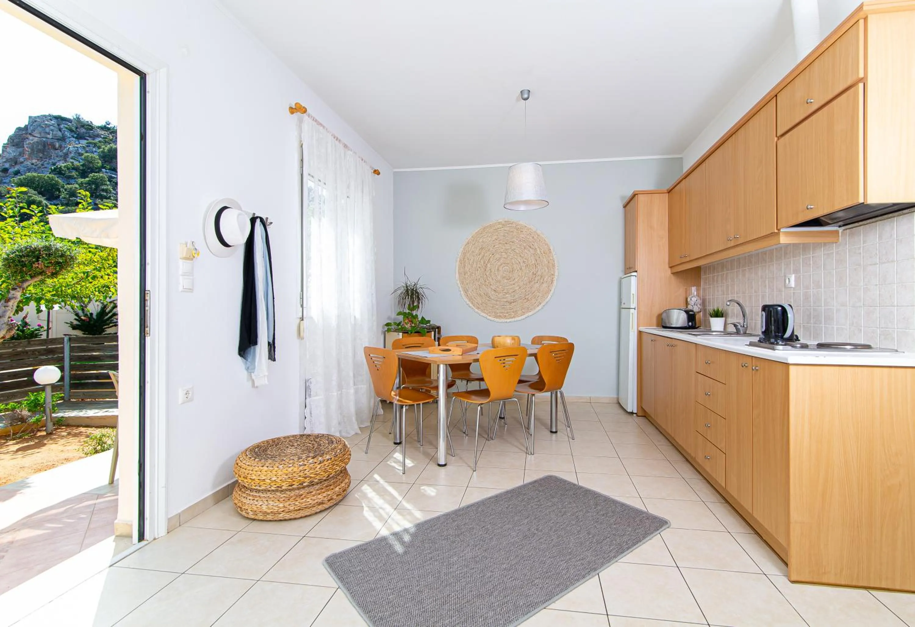 Family Two-Bedroom Apartment with Garden View  in Villa Mare Monte ApartHotel