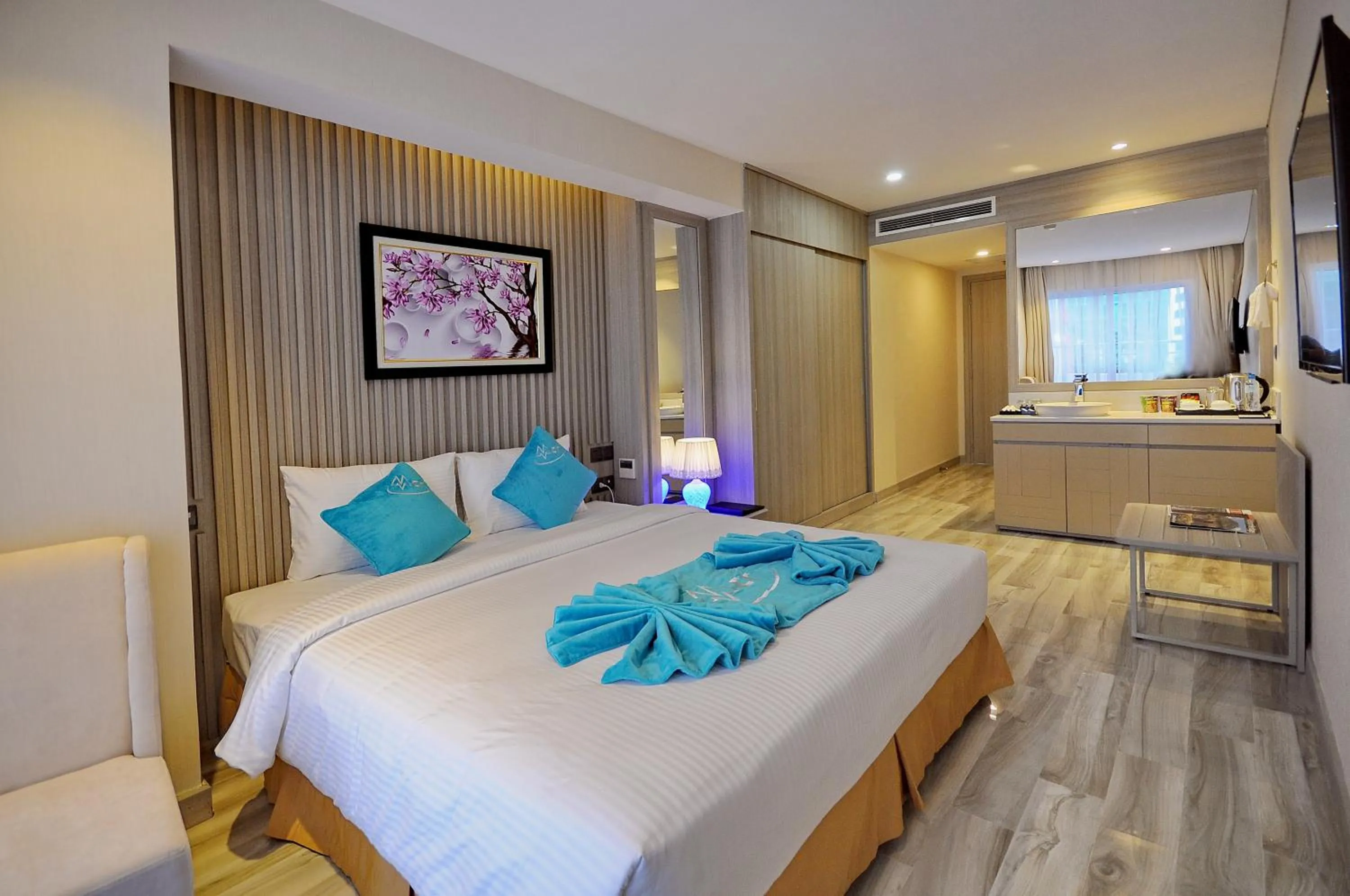 Deluxe Double or Twin Room in The MCR Luxury Nha Trang