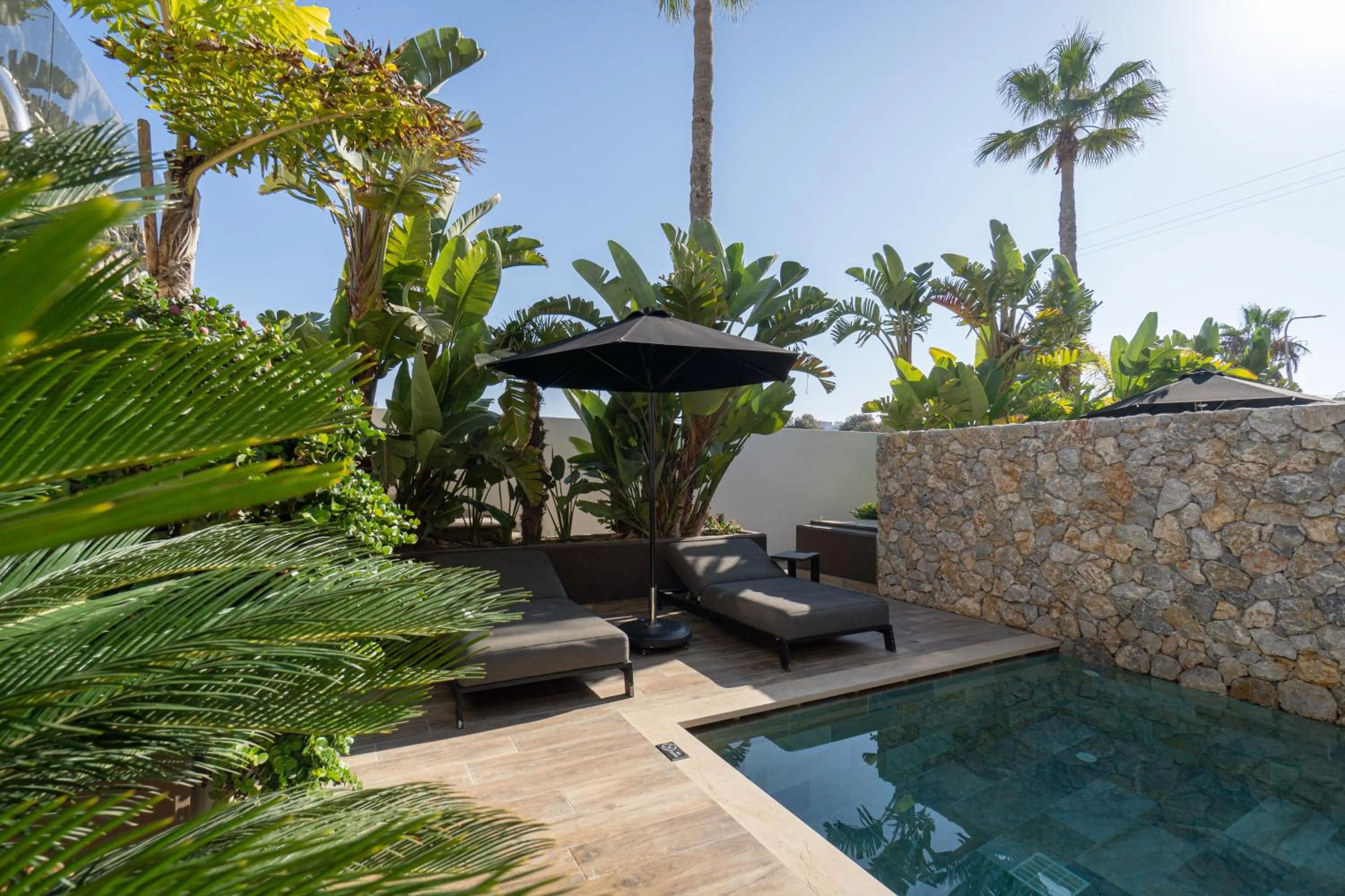 Design Suite with Private Pool in Lango Design Hotel & Spa, Adults Only