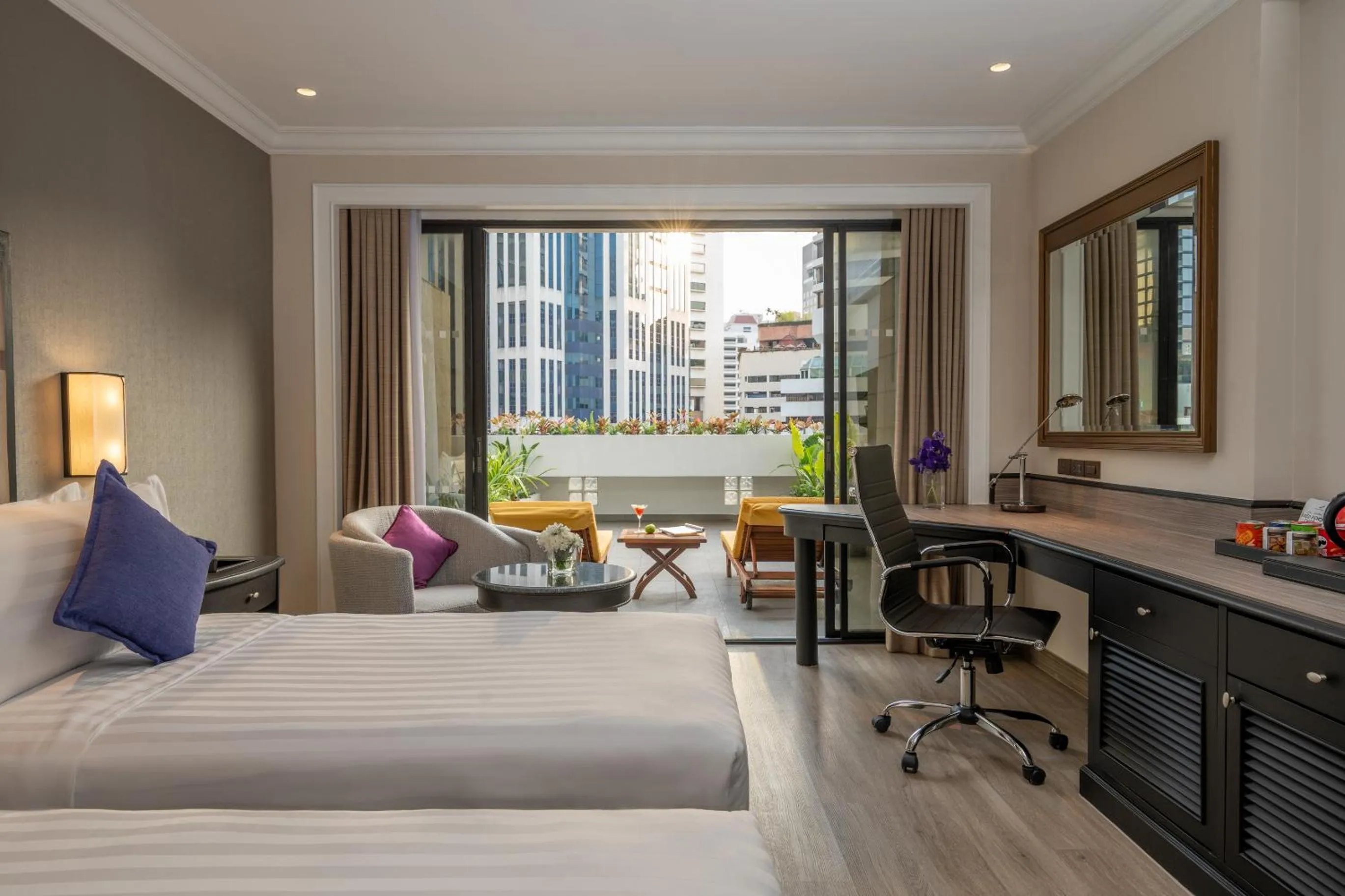 City Terrace Twin Room in NH Bangkok Sukhumvit Boulevard