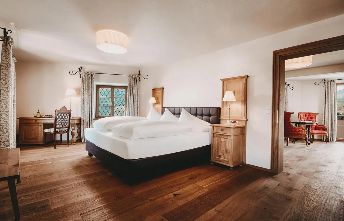 King Suite with Balcony - single occupancy in Hotel Schloss Mittersill