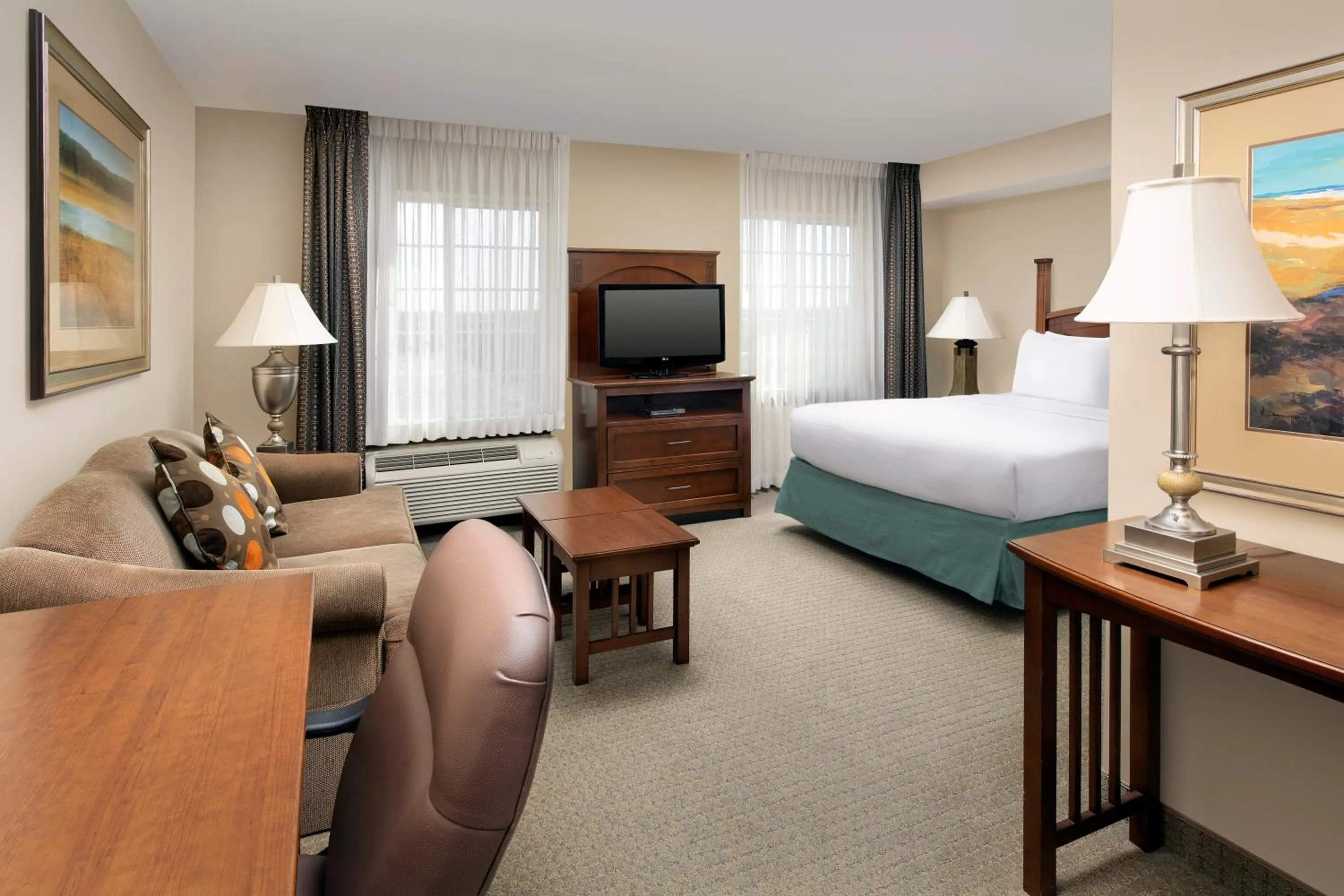Standard Room in Staybridge Suites North Brunswick by IHG