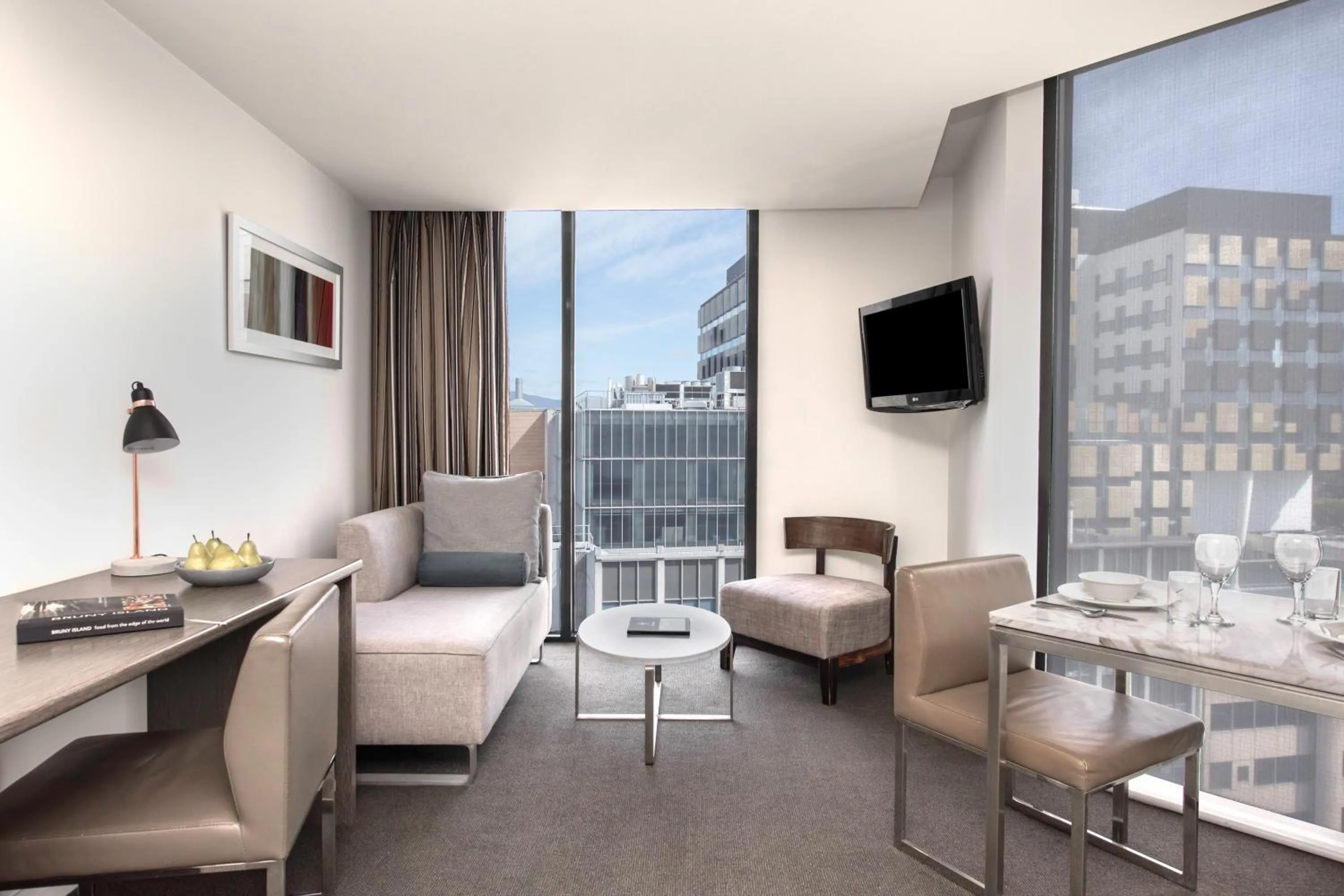 One-Bedroom Executive Apartment in Mantra Collins Hotel