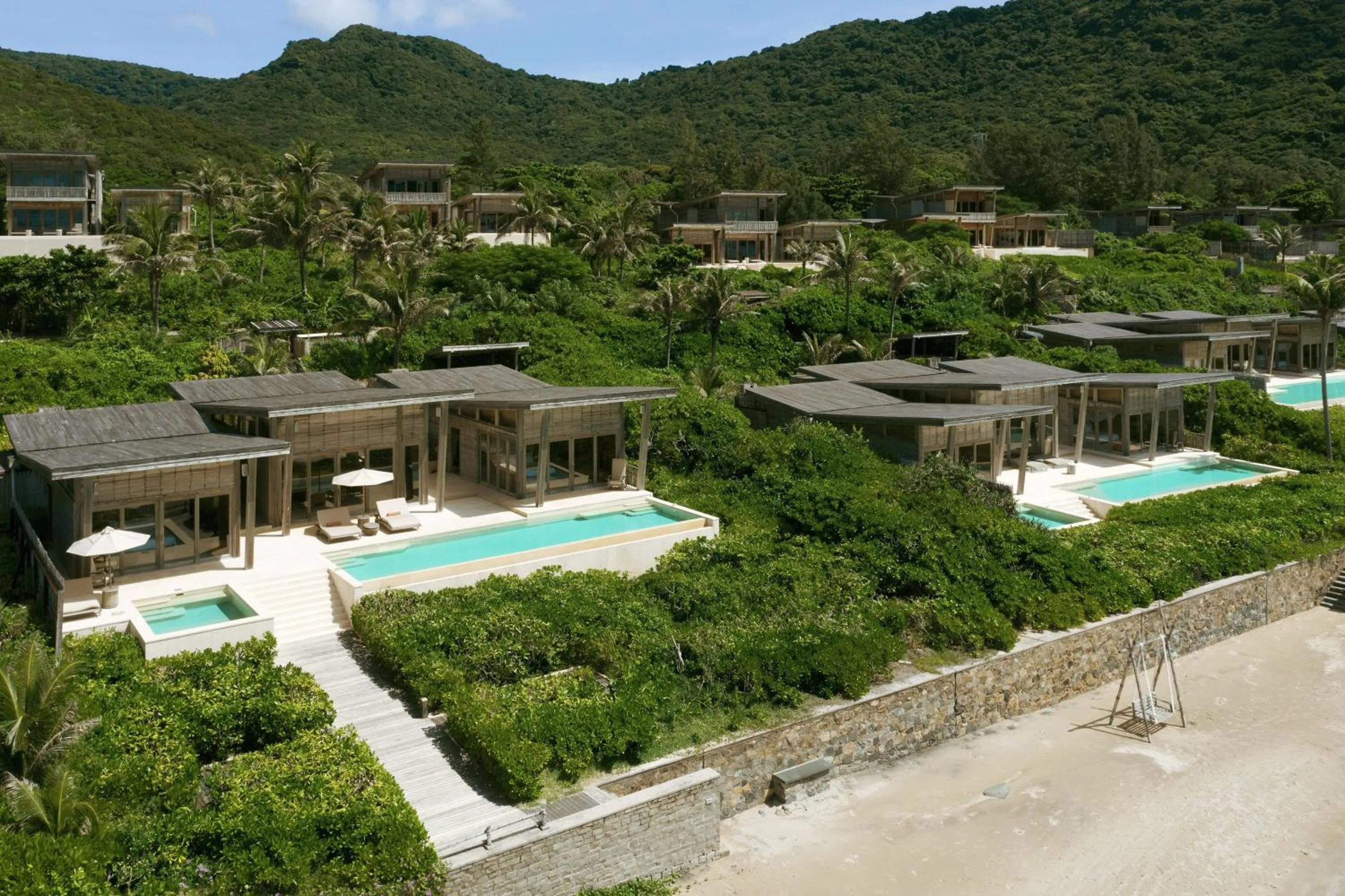 Beachfront 3 Bedroom Pool Villa in Six Senses Con Dao - Turtle Island Paradise